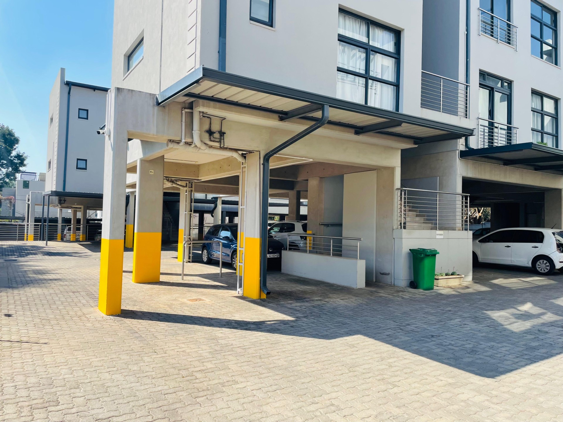 Apartment For Sale in Menlo Park, Pretoria