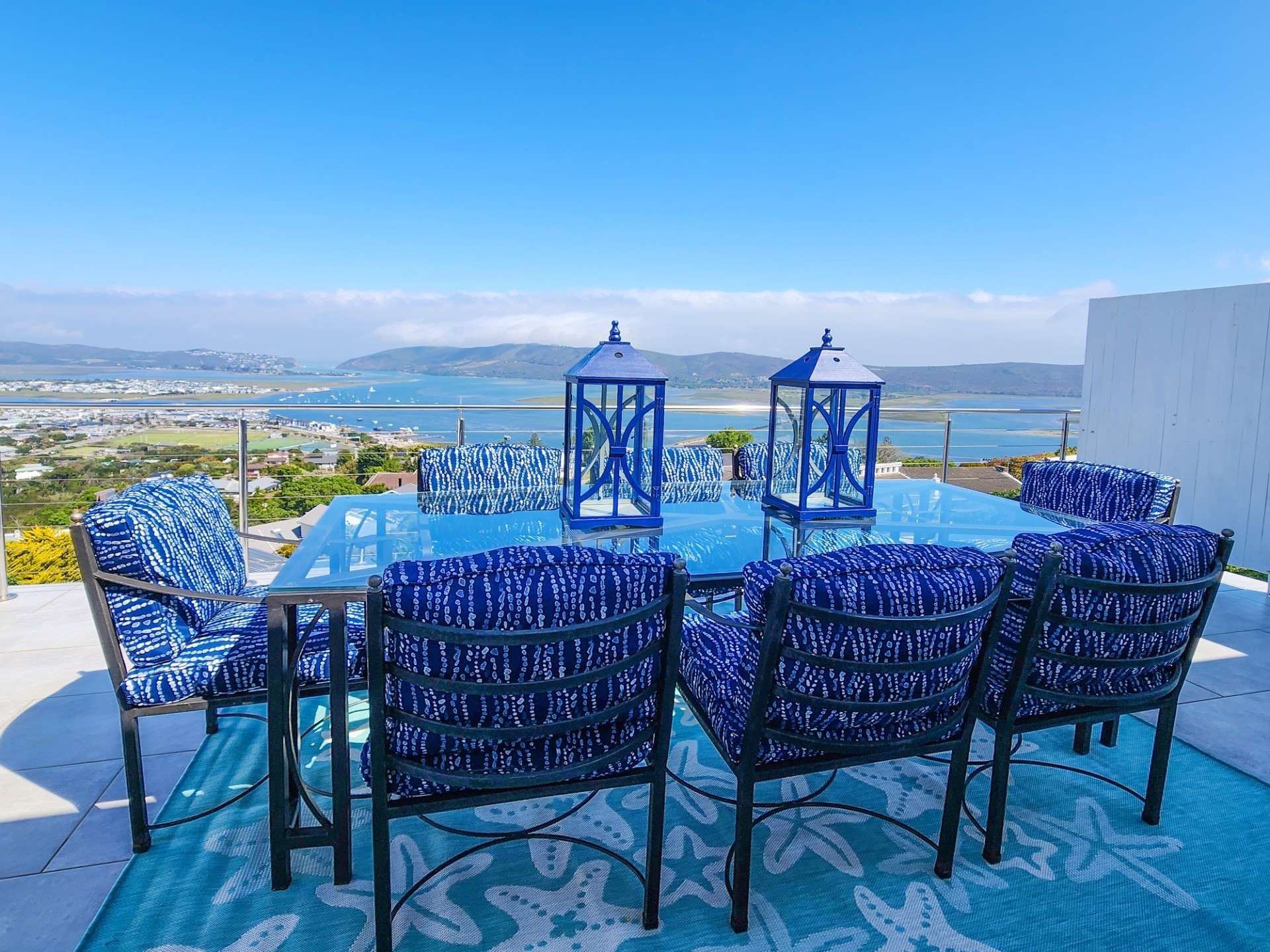 FURNISHED SPACIOUS TWO BEDROOM APARTMENT WITH EXCELLENT VIEWS. RENT TILL 30 NOVEMBER 2026.