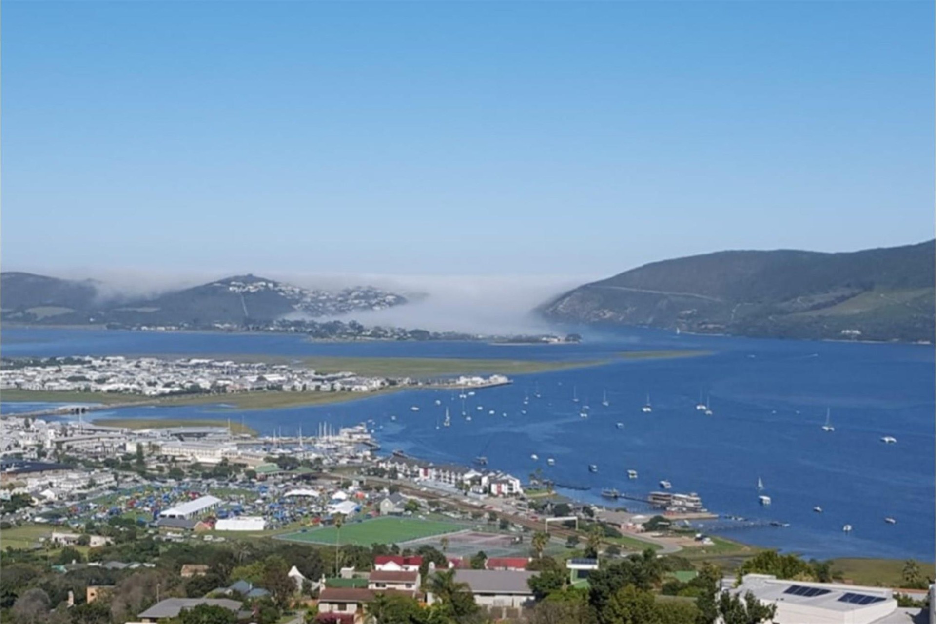 FURNISHED SPACIOUS TWO BEDROOM APARTMENT WITH EXCELLENT VIEWS. RENT TILL 30 NOVEMBER 2026.