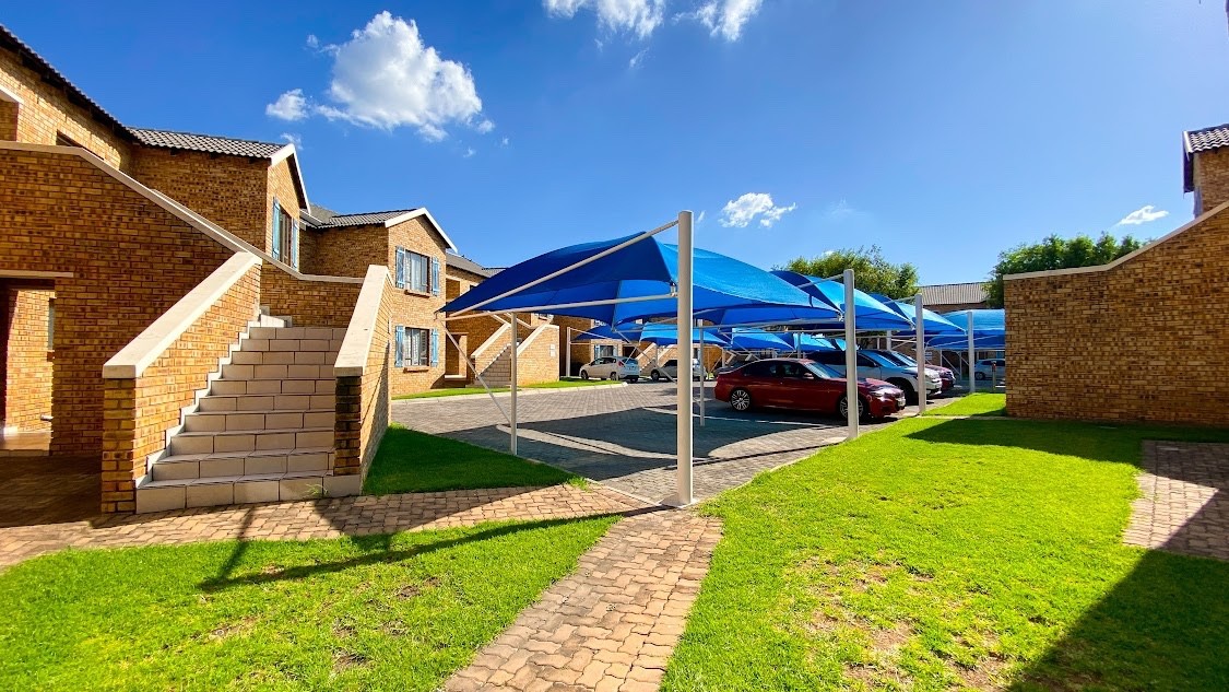 Apartment For Sale in South Crest, Alberton