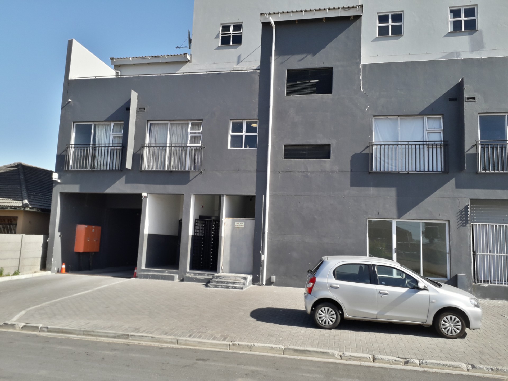 Unfurnished Two Bedroom apartment at Amstel Terraces