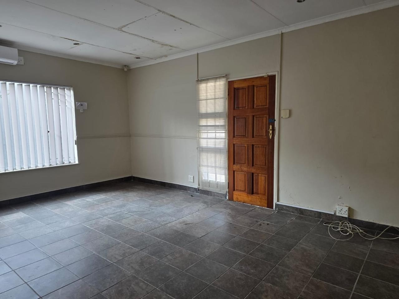 Office Space to Let on Monument Road