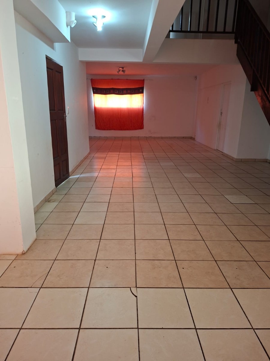 House For Sale in Trafalgar, South coast KwaZulu Natal