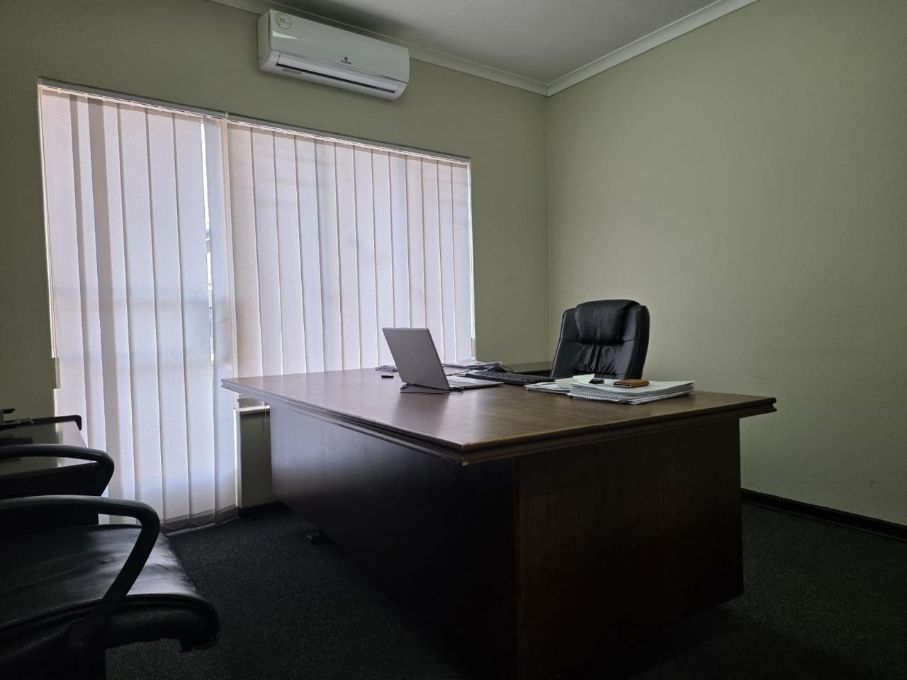 Office to Let In Monument Road