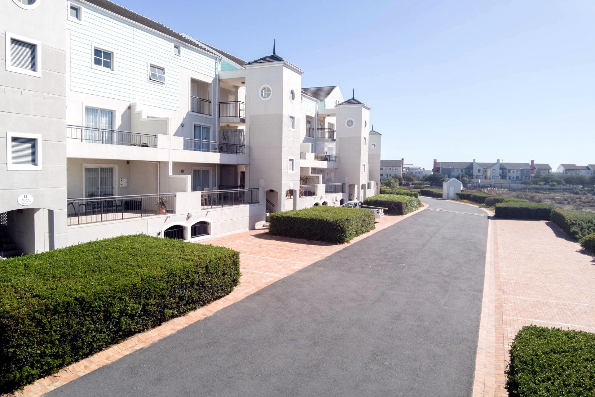 2 Bed 2 Bath Apartment To Rent in Royal Ascot, Milnerton