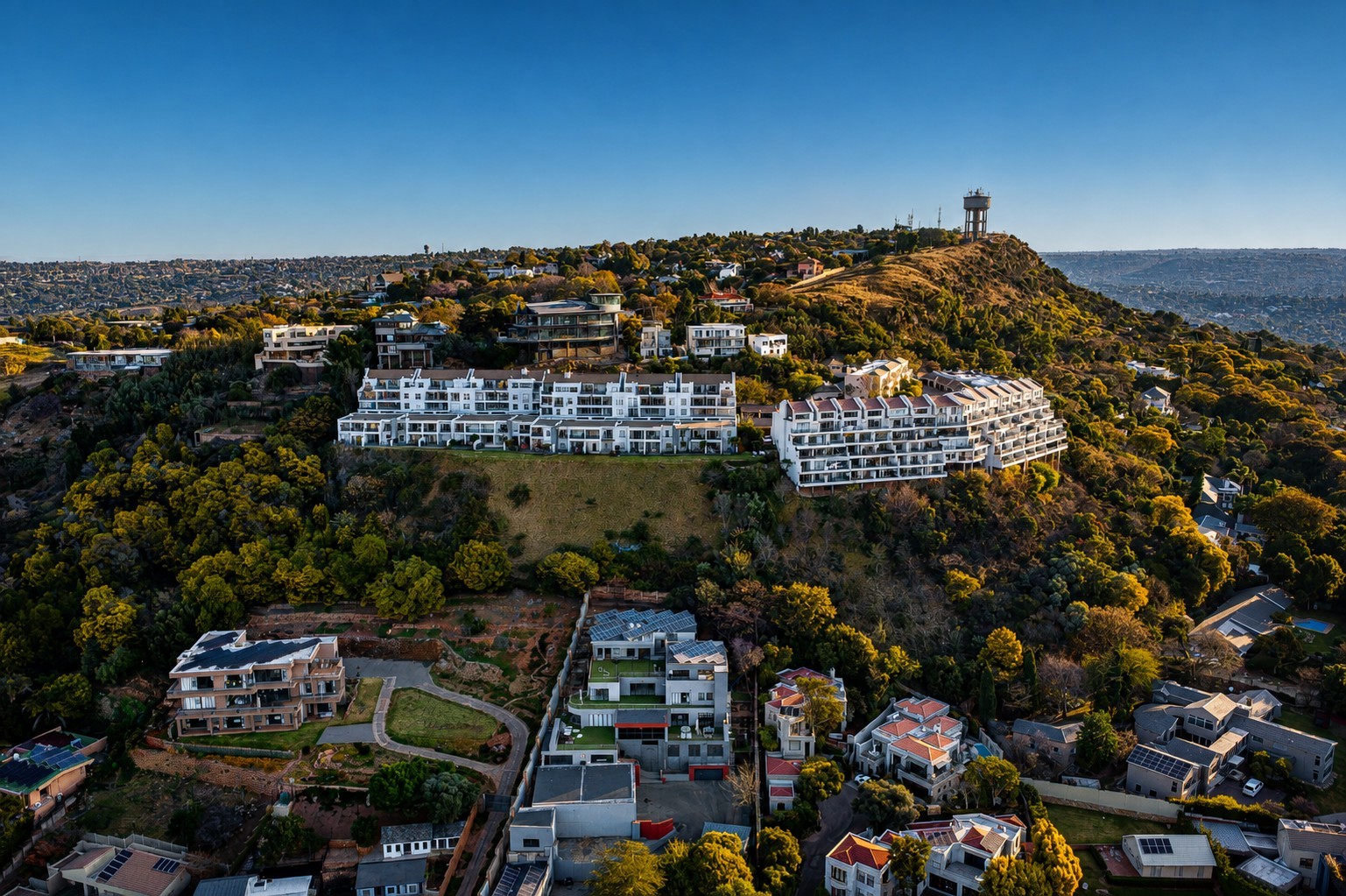 Renovated Top-Floor Apartment with Spectacular Panoramic Views