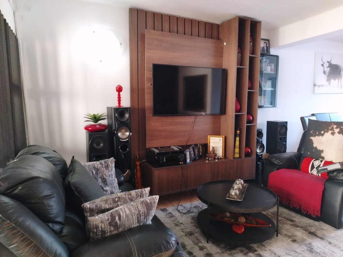 Apartment For Sale in Sidwel