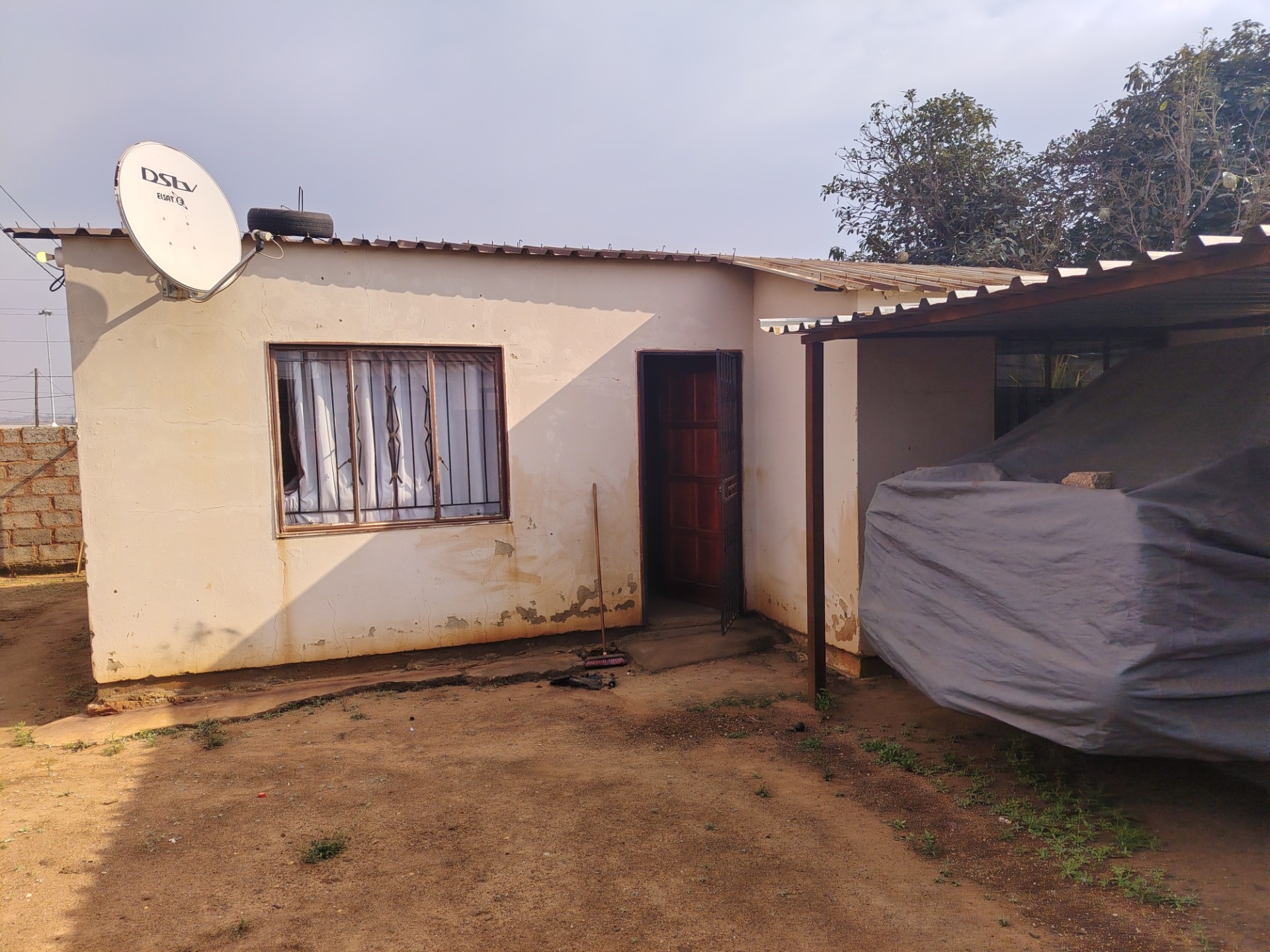 House For Sale in Thulani, Soweto