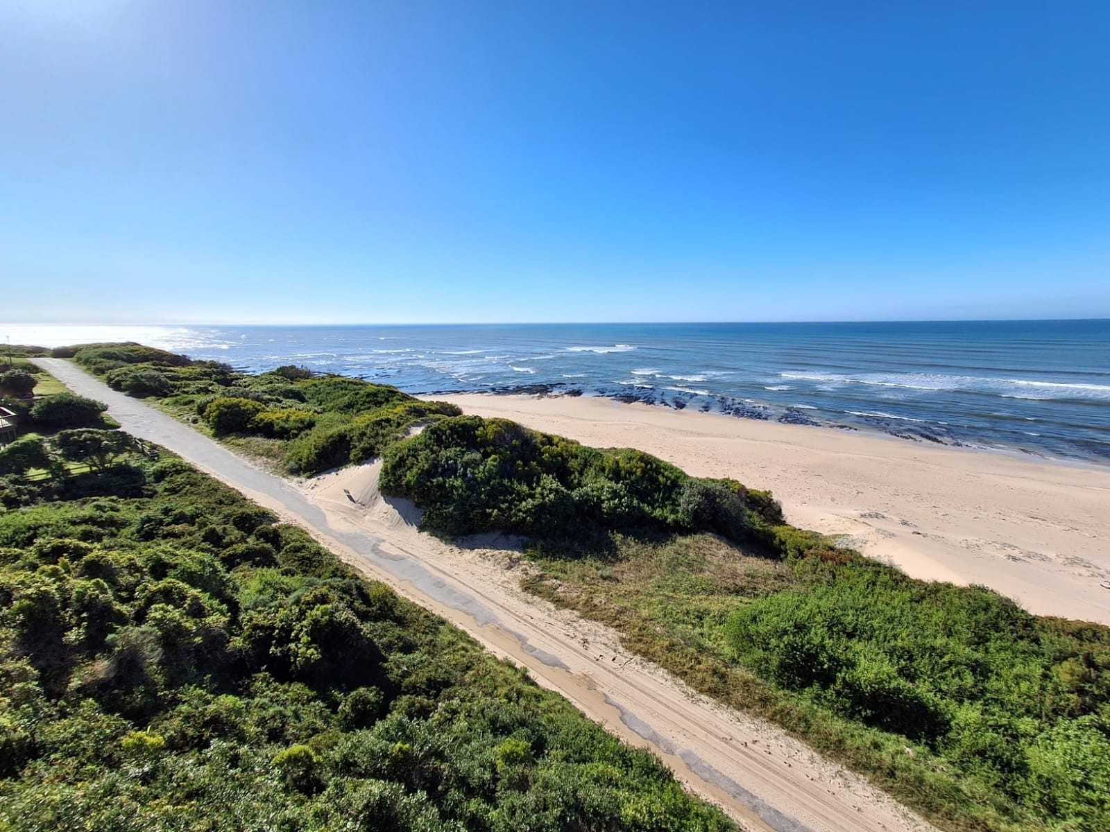 Beachfront Stand with Panoramic Ocean Views for Sale in Paradise Beach, Jeffreys Bay