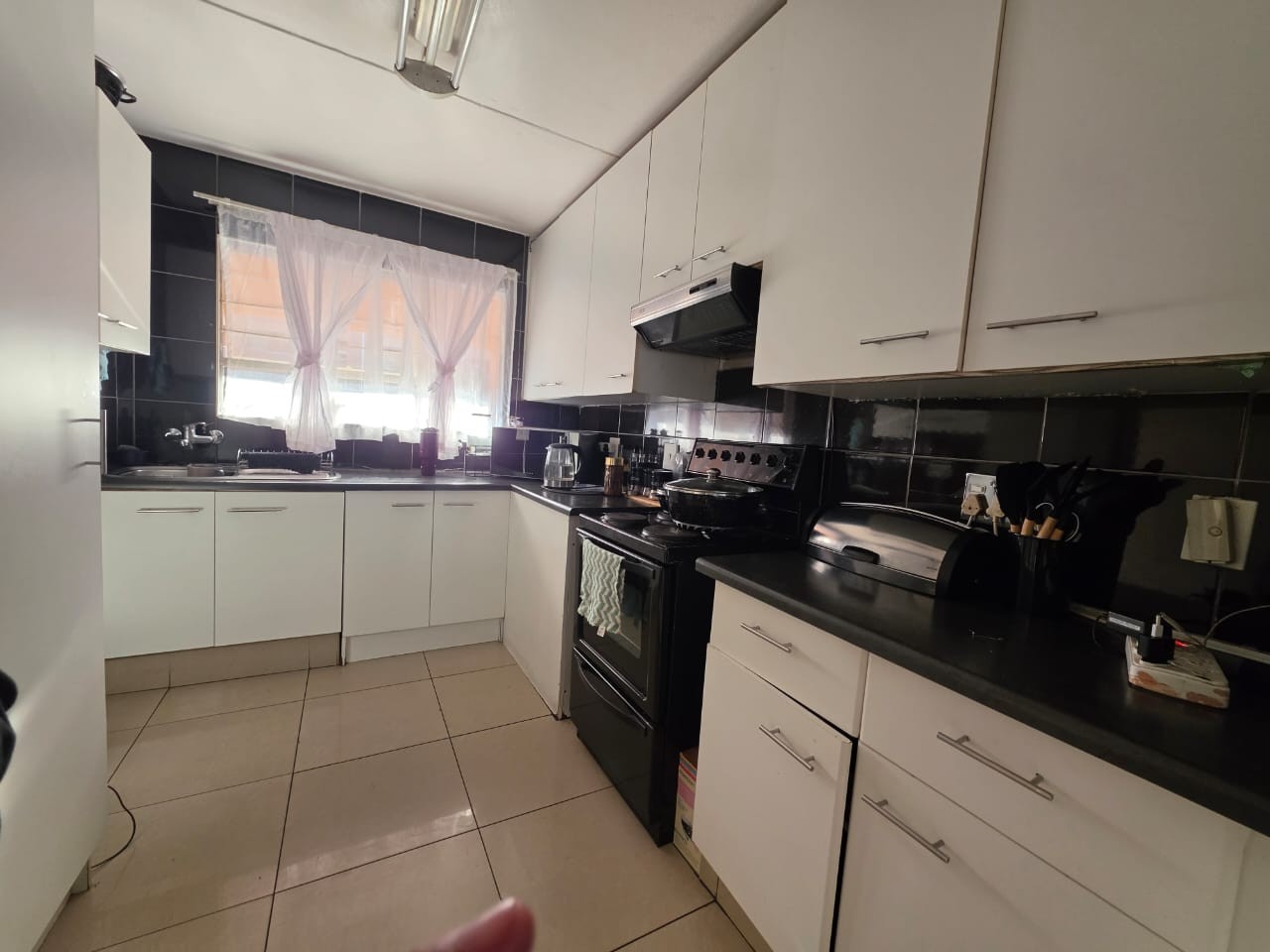 Modern 2 Bedroom To Let In Florida