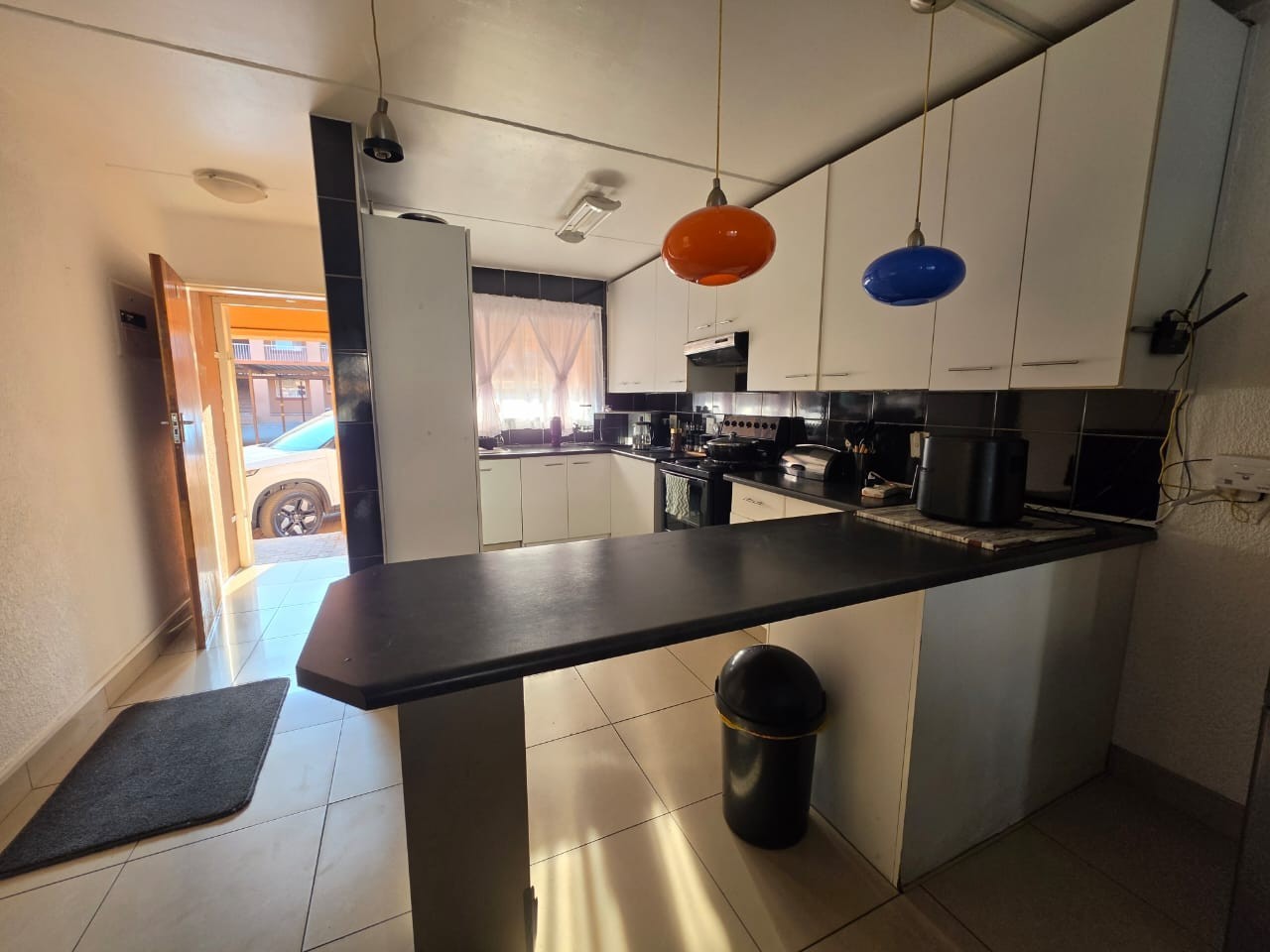 Modern 2 Bedroom To Let In Florida