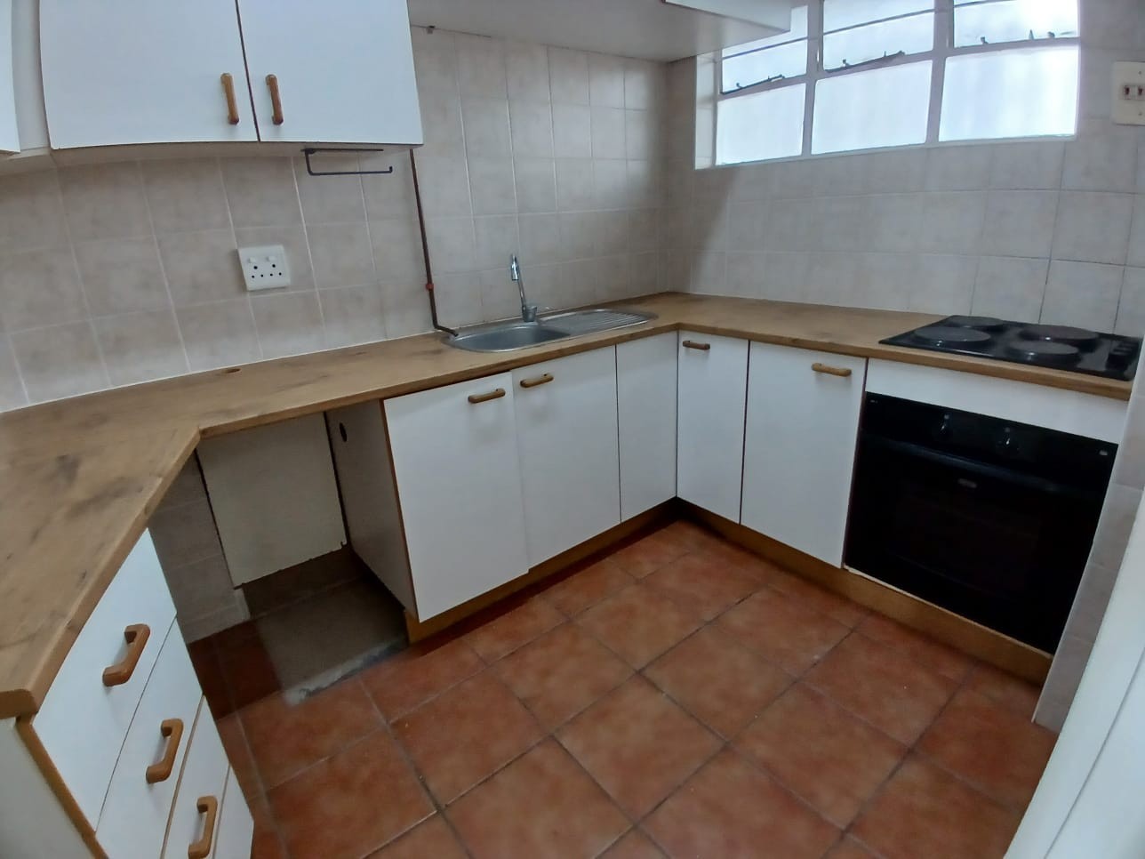 Apartment To Rent in Musgrave, Durban, KwaZulu Natal