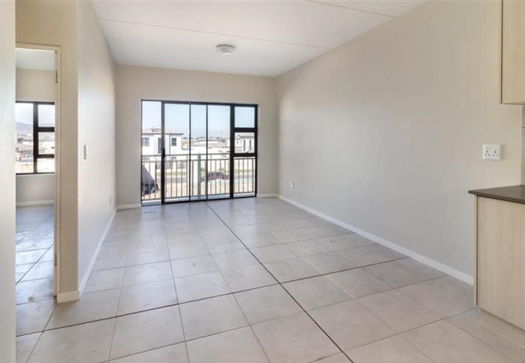 Apartment To Rent in Parklands, Milnerton