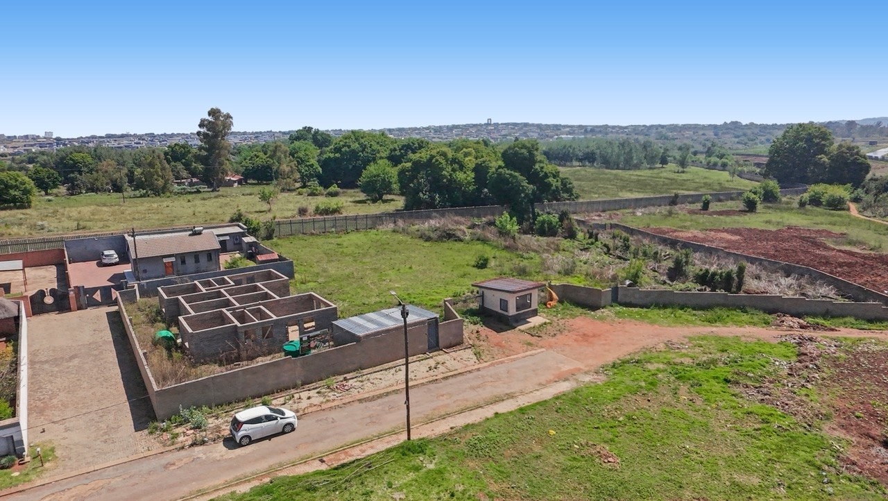 Development for sale in Clayville East, Clayville, Kempton Park, 3577 Zinc Place, Clayville East, Clayville, Kempton Park, Gauteng, 101622 m²