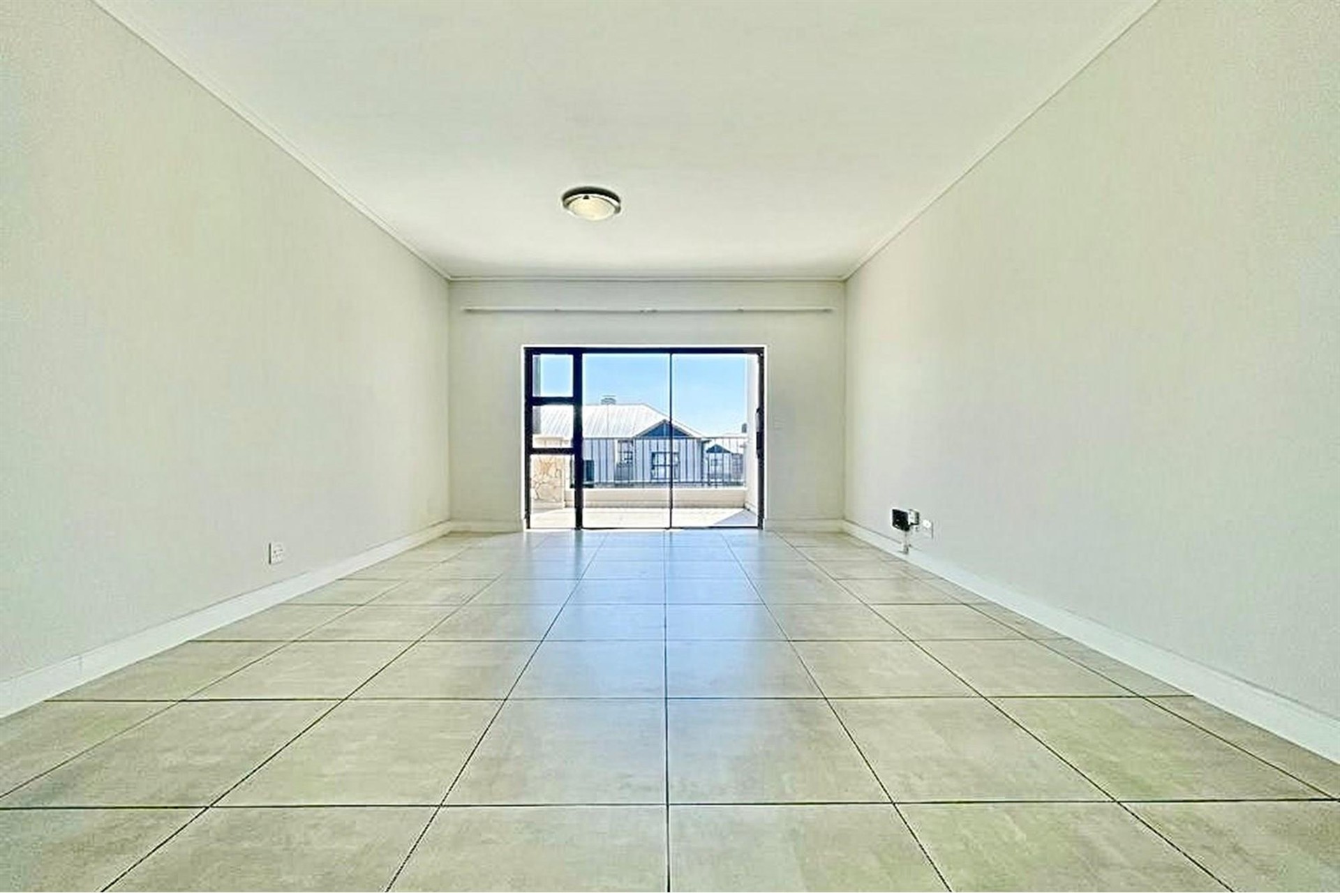 Modern 2 Bed, 2 Bath Penthouse in the Polofields Lifestyle Estate