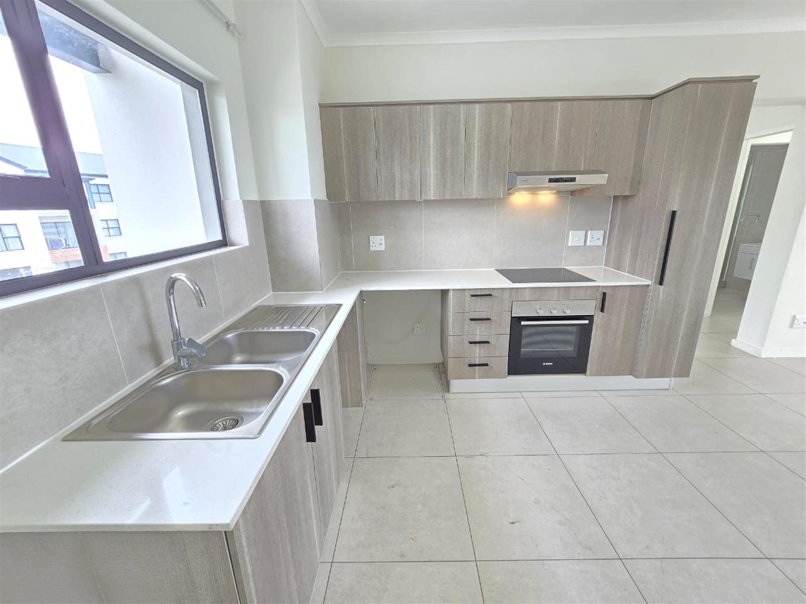 Modern Top Floor 2 Bedroom 2 Bathroom Apartment To Rent in The Aura, Northriding