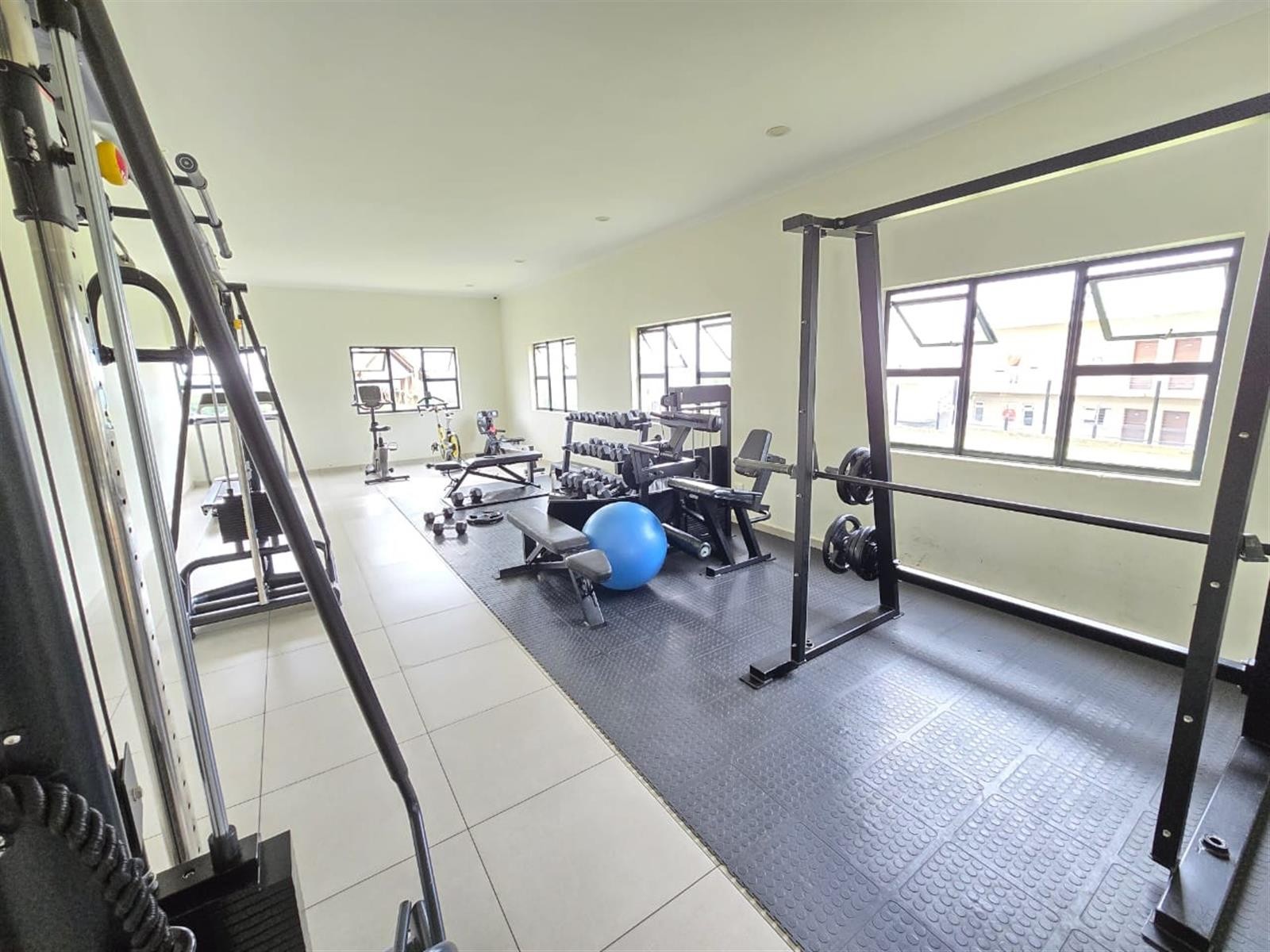 Modern Top Floor 2 Bedroom 2 Bathroom Apartment To Rent in The Aura, Northriding