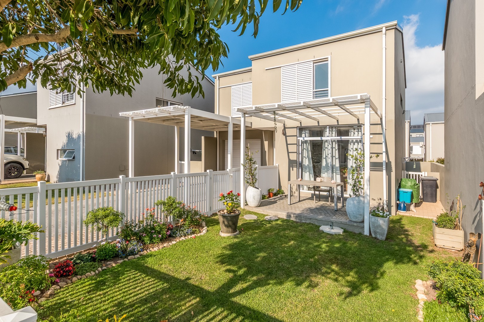 Modern Family Living in a Secure Lifestyle Estate with Mountain Views