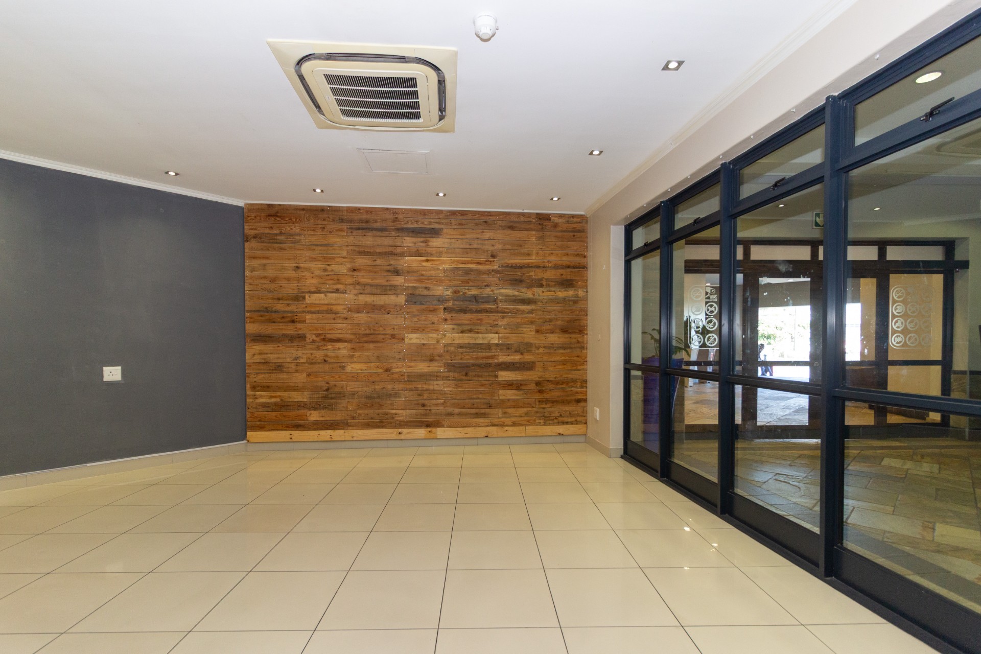 Beachfront Retail Space to Let at Brookes on the Bay, Summerstrand | 103 sqm