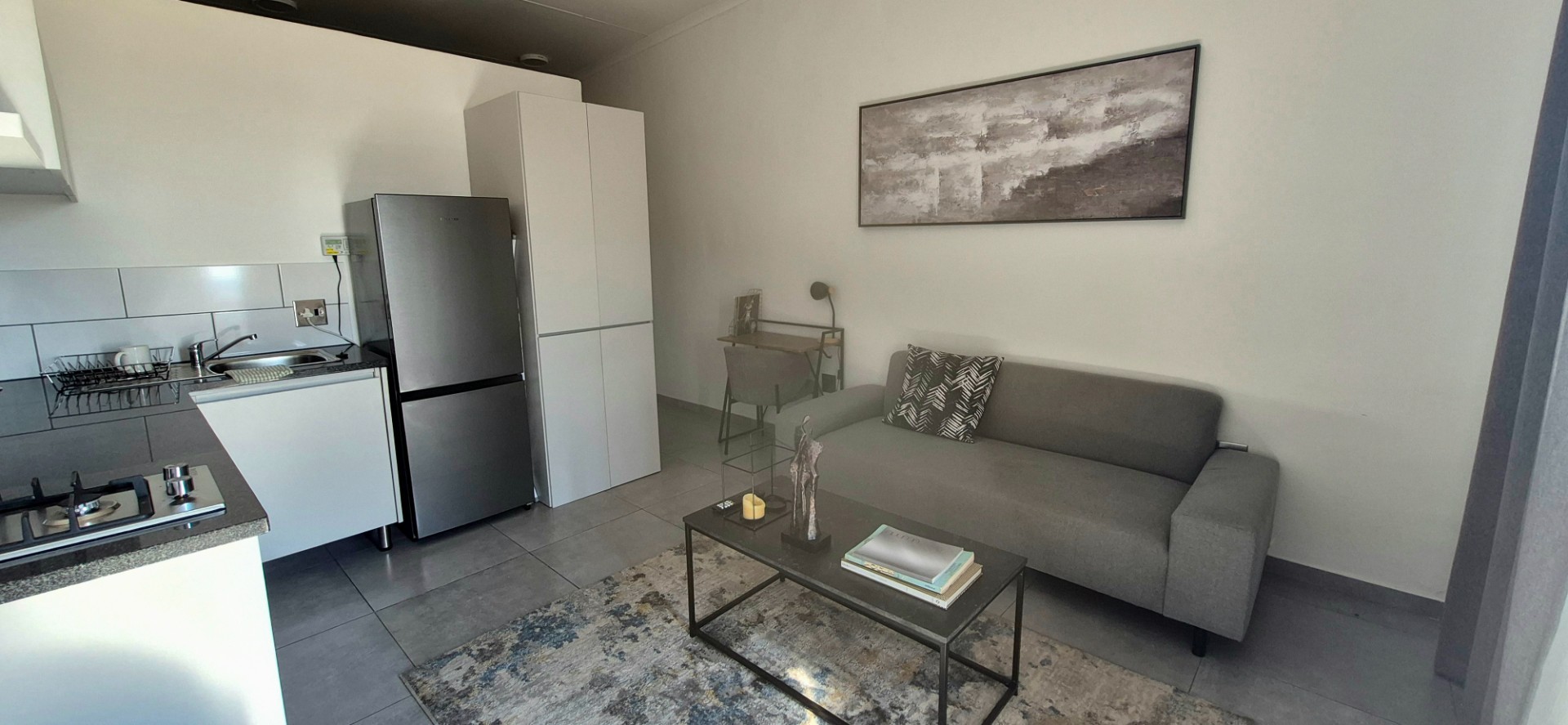 Immaculate Fully Furnished Bachelor's 7th Floor Apartment to Rent at The Base, Ferndale