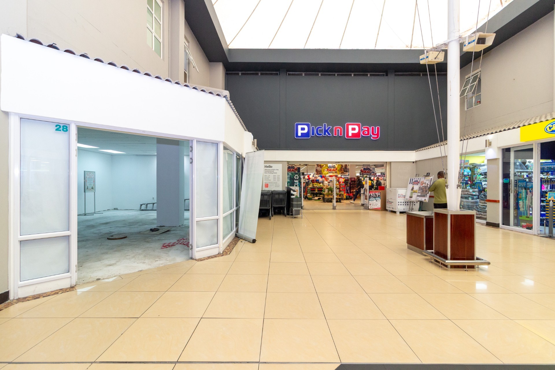 Retail Shop to Let in Summerstrand | 72 sqm
