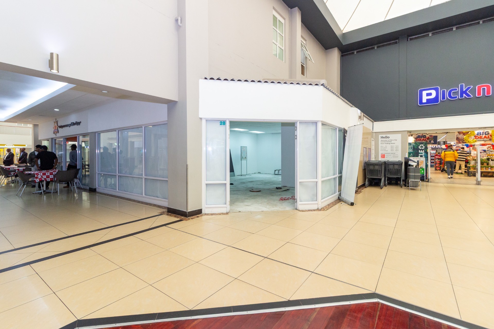 Retail Shop to Let in Summerstrand | 72 sqm
