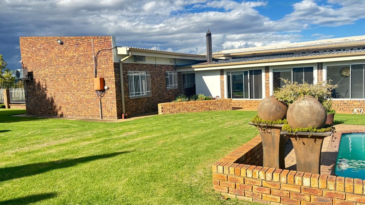 Small Holding for sale in Ebner On Vaal, Vanderbijlpark, 859 m²