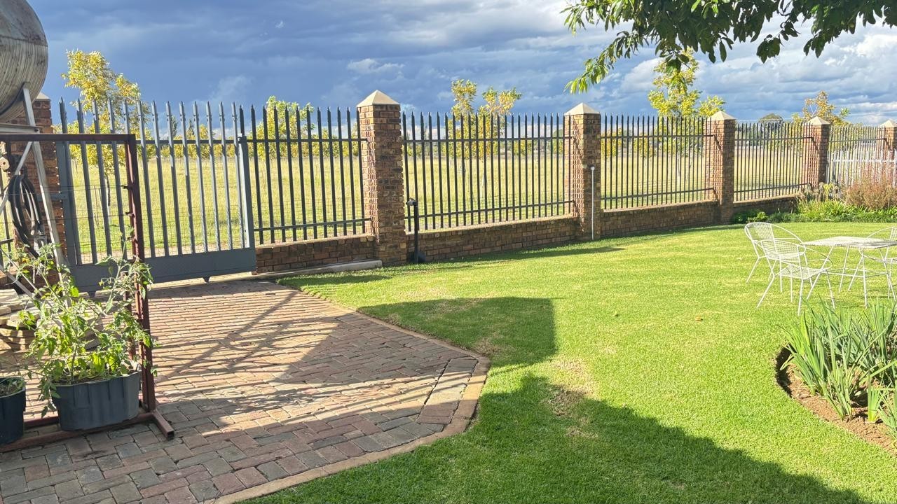 Small Holding For Sale in Ebner On Vaal, Vanderbijlpark