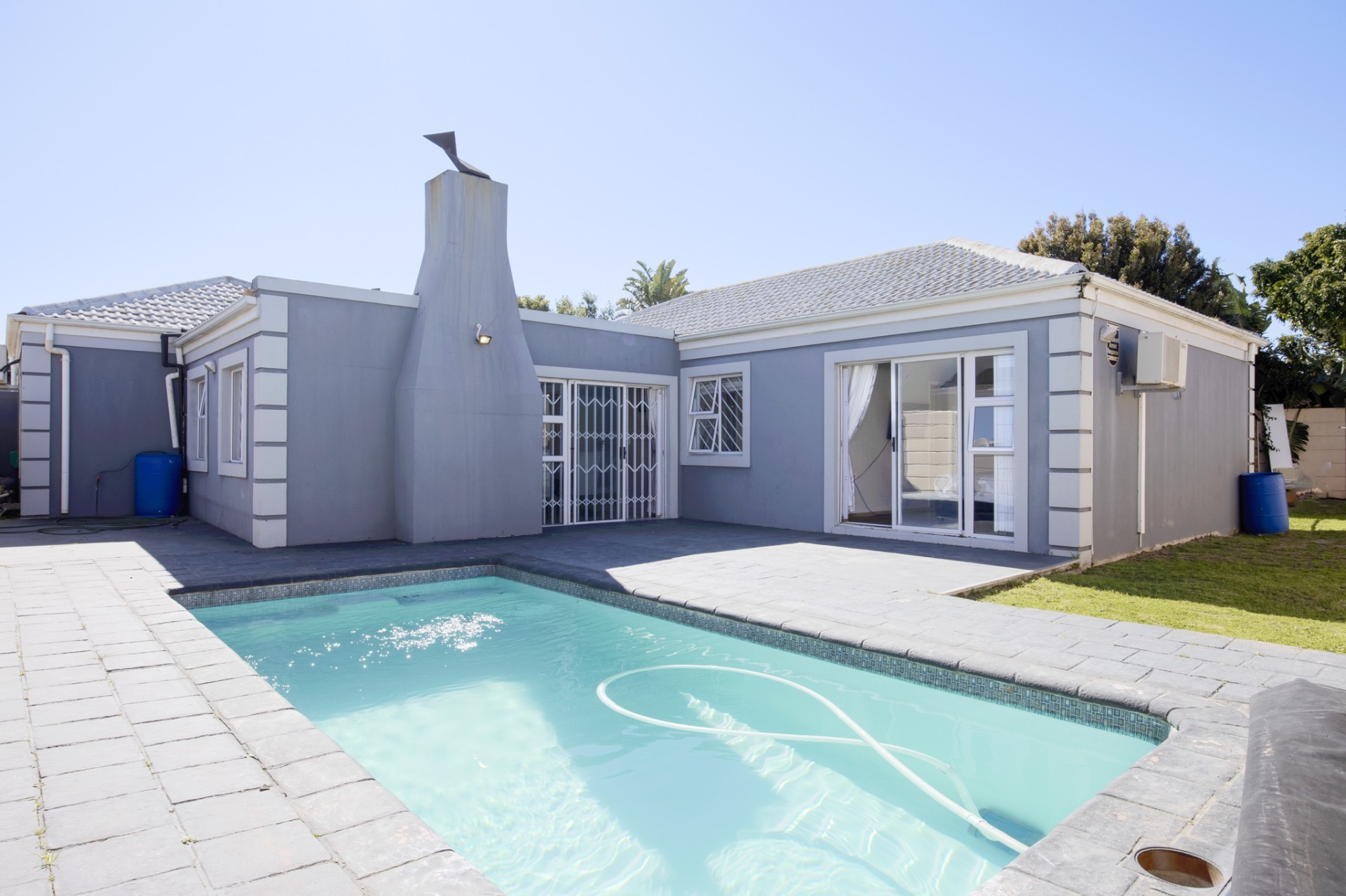 3 Bedroom Entertainer’s Home with Study + Pool
