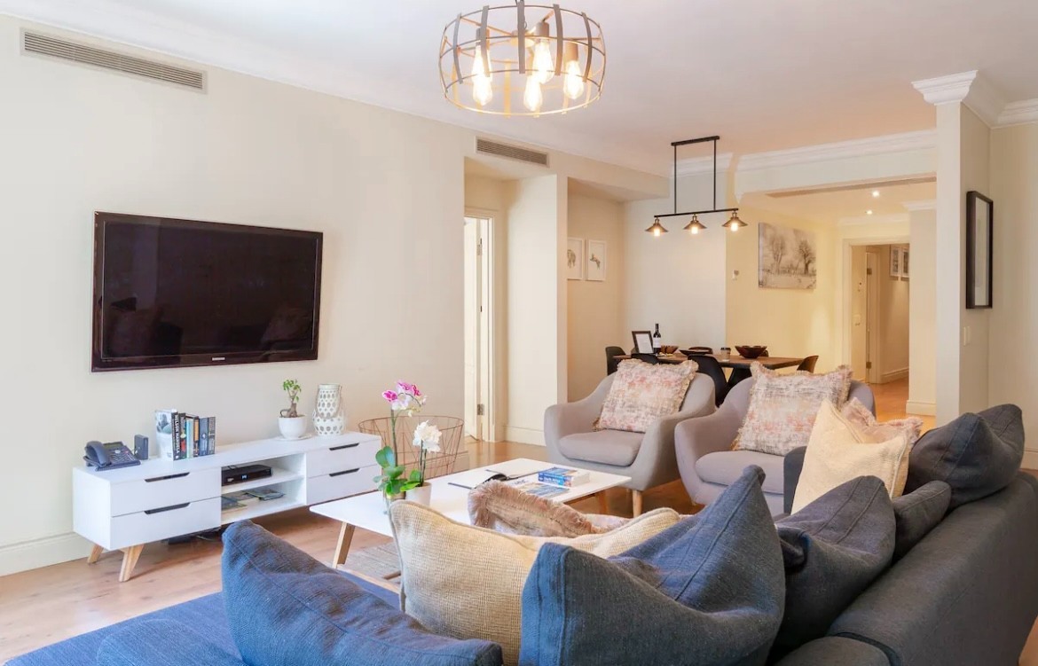Live Like Royalty at Cape Royale in Green Point