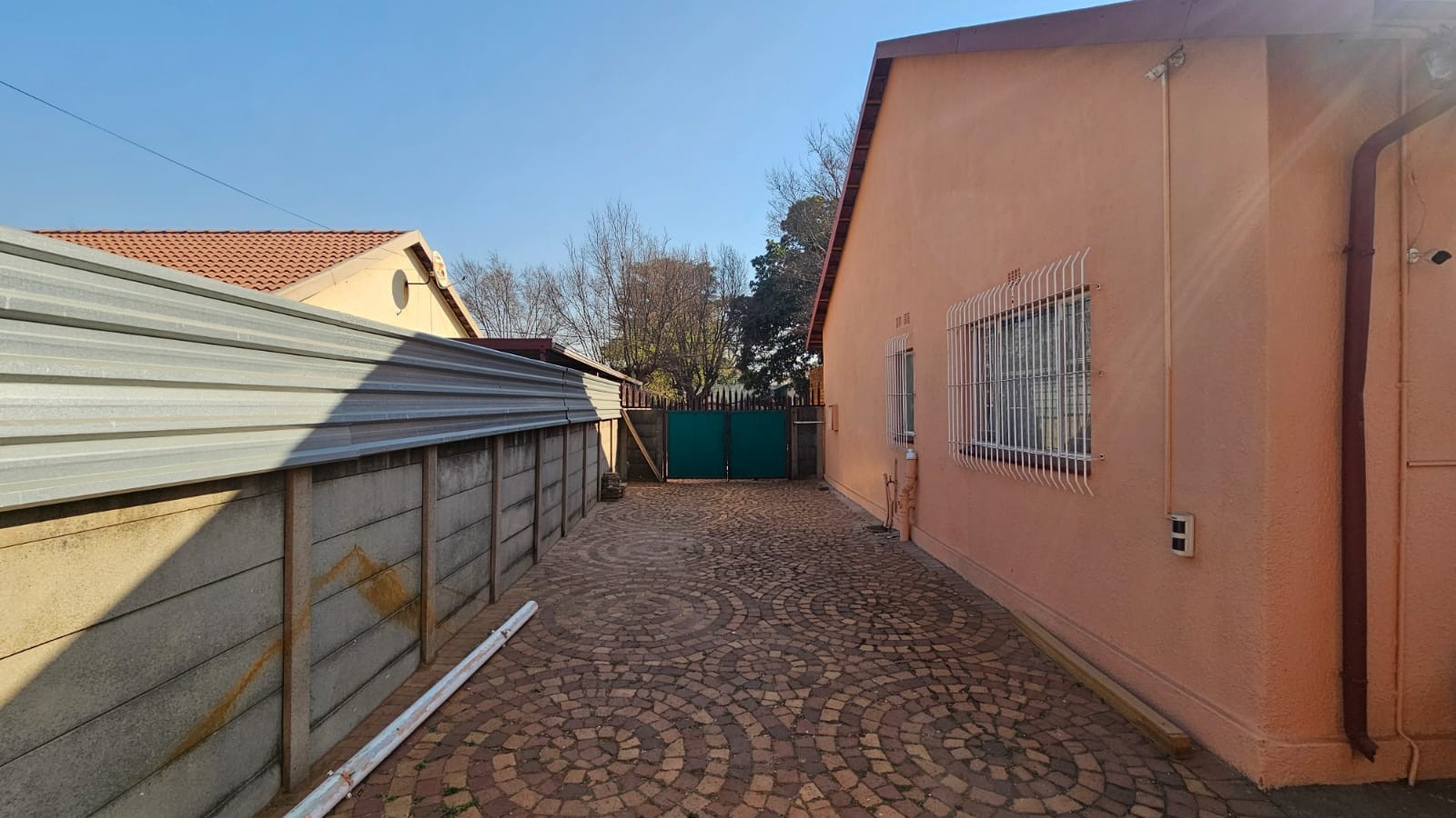 Spacious 4 Bedroom Family Home To Let