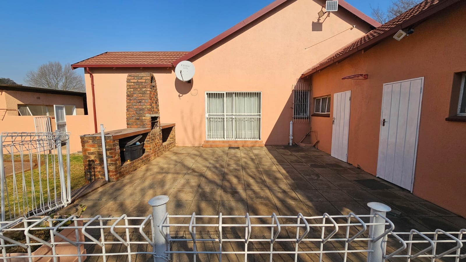 Spacious 4 Bedroom Family Home To Let