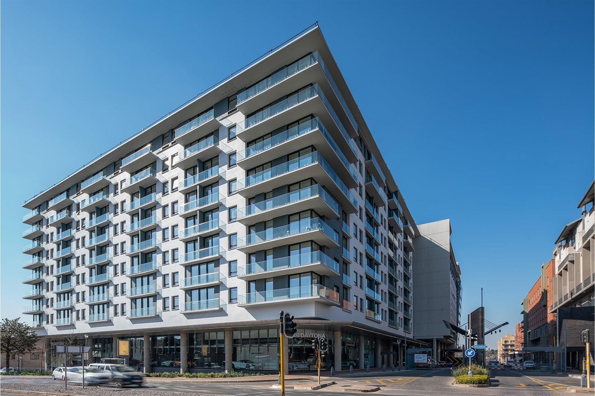 Luxury Studio Apartment in One on Whiteley in Melrose Arch