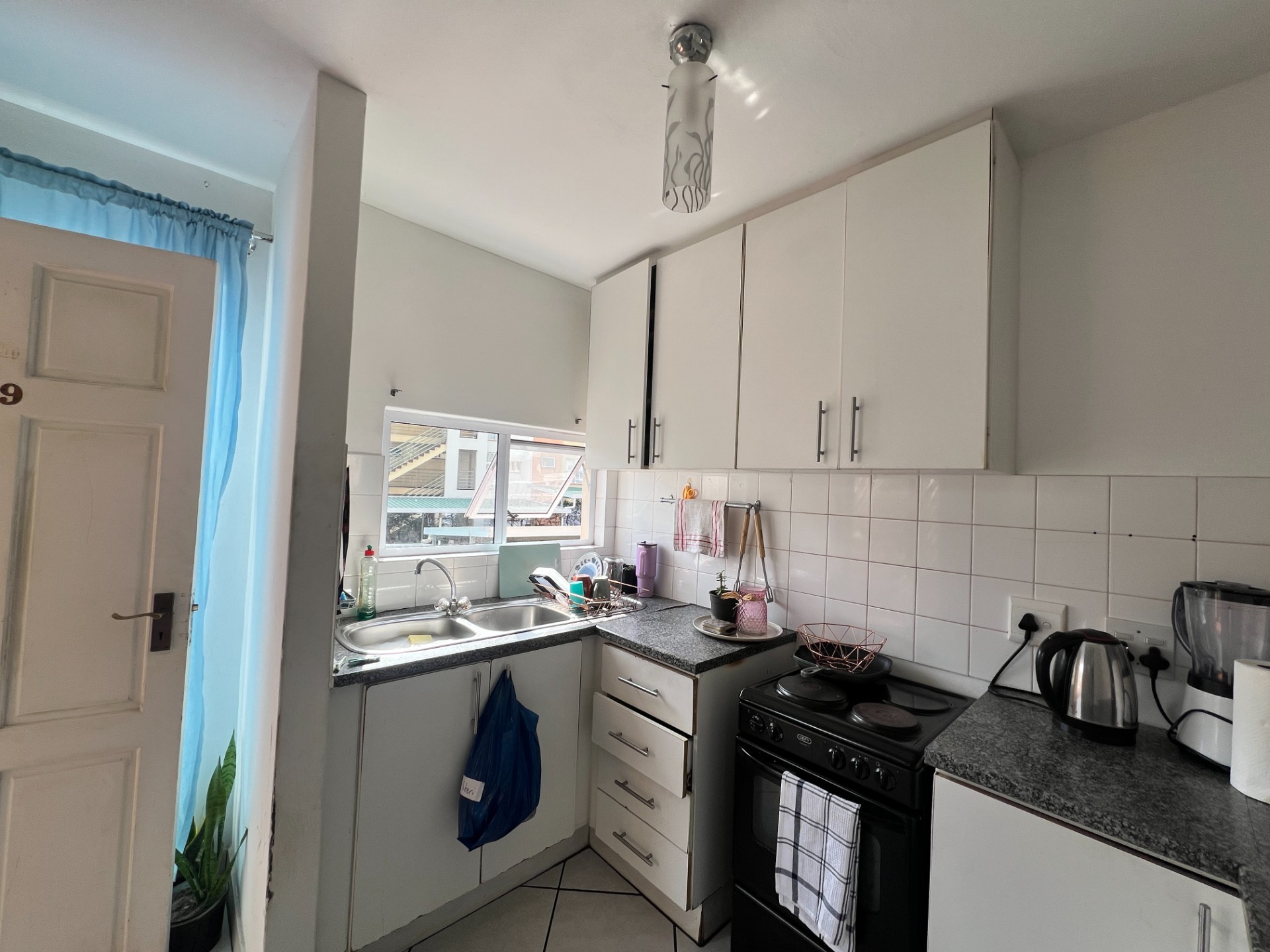 2 Bedroom Apartment To Rent in Morningside, Durban, KwaZulu-Natal