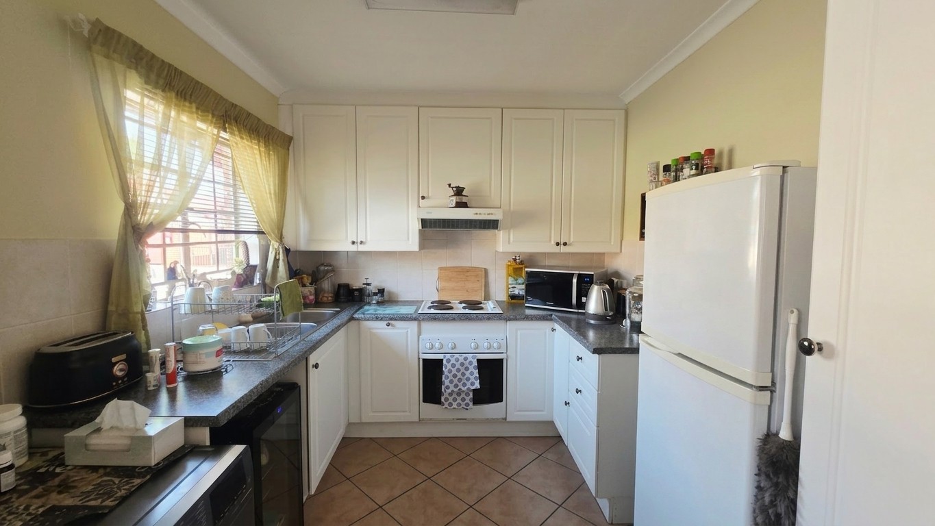 Townhouse To Rent in Magalieskruin, Pretoria