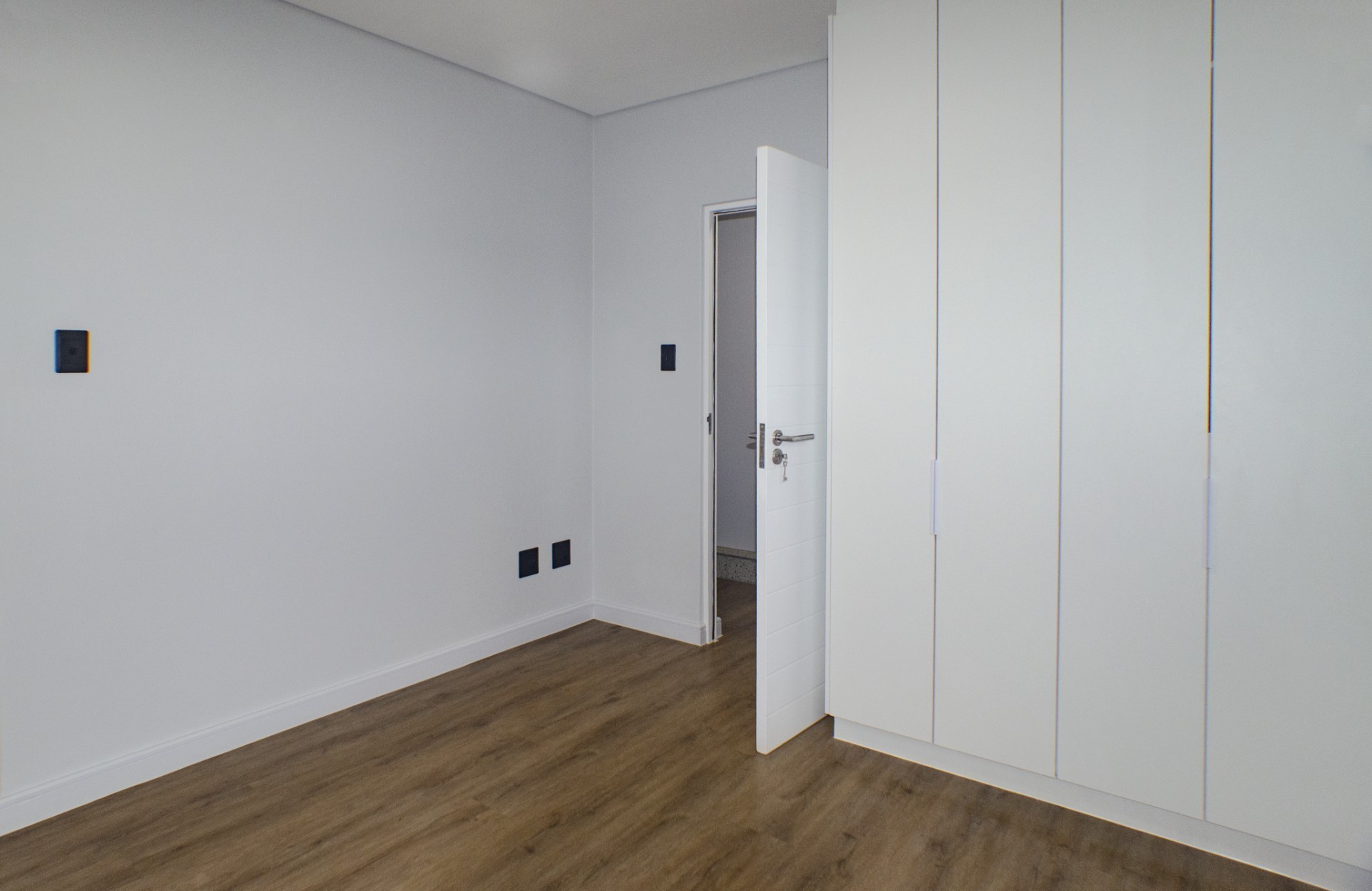 Stunning 1 bedroom Apartment in Newinbosch.