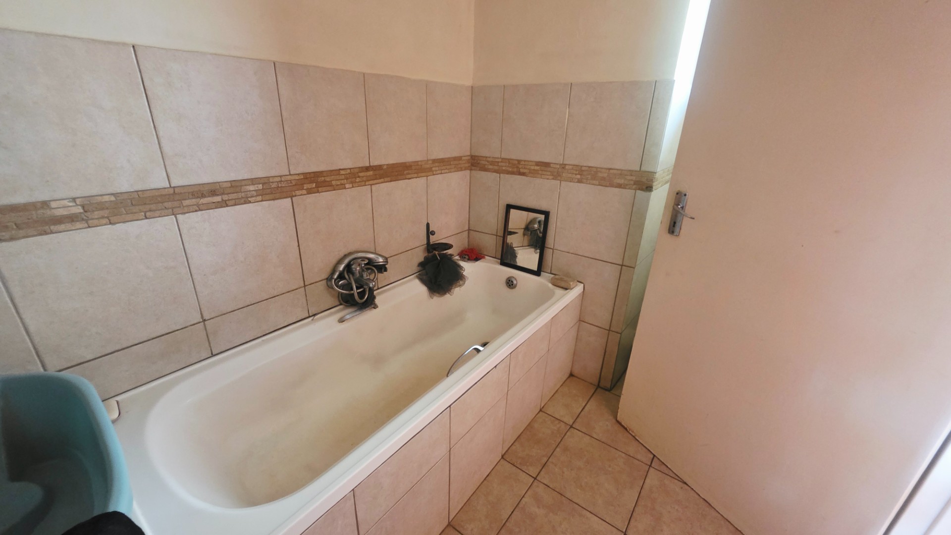 Apartment For Sale in Dorandia, Pretoria