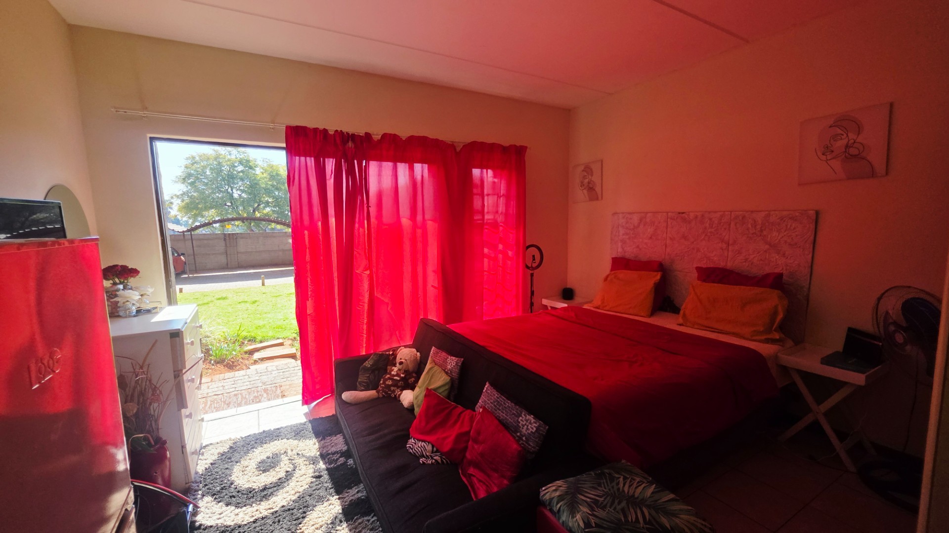 Apartment For Sale in Dorandia, Pretoria