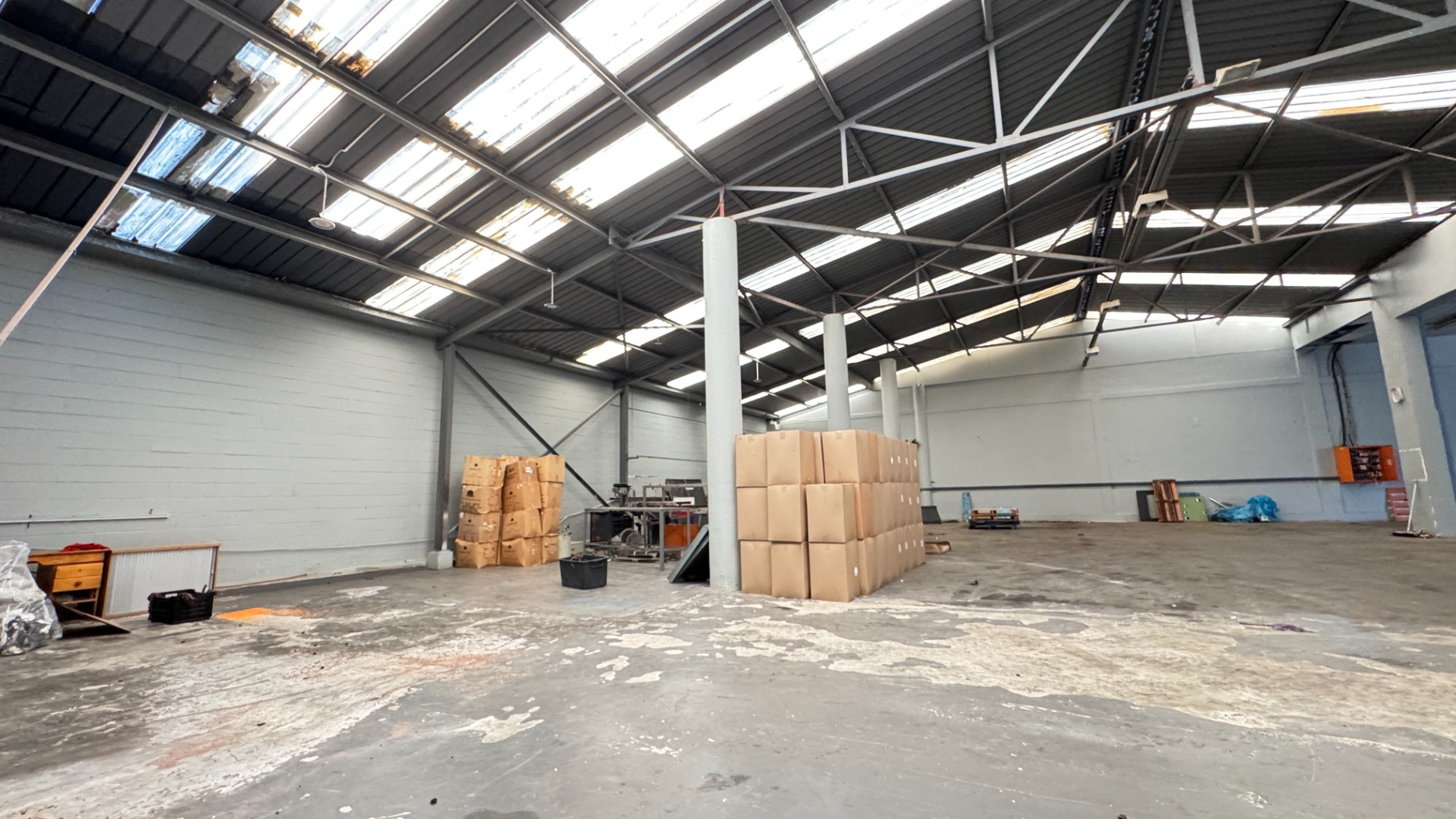 1,100m² Industrial Warehouse To Let | Killarney Gardens | Cape Town
