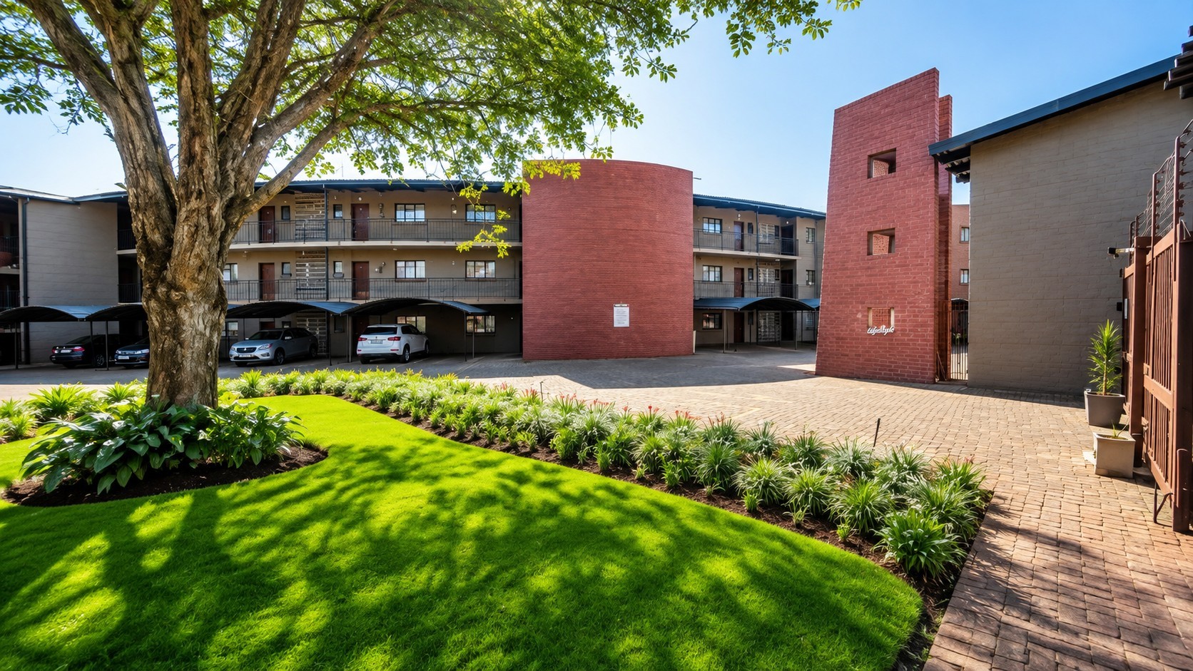 Apartment For Sale in Dorandia, Pretoria