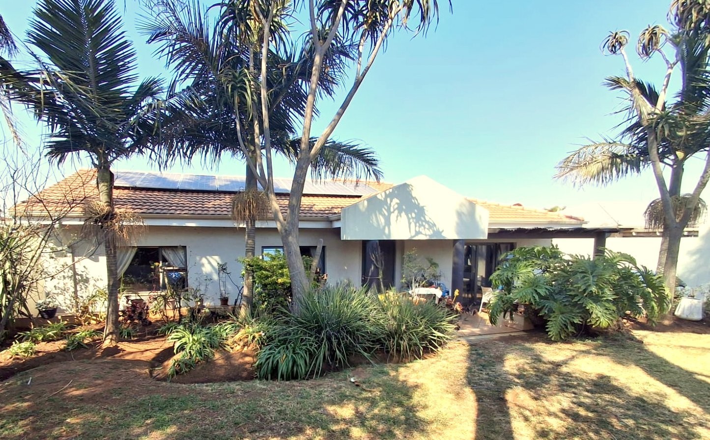 Spacious family home on the border of Sunnyridge