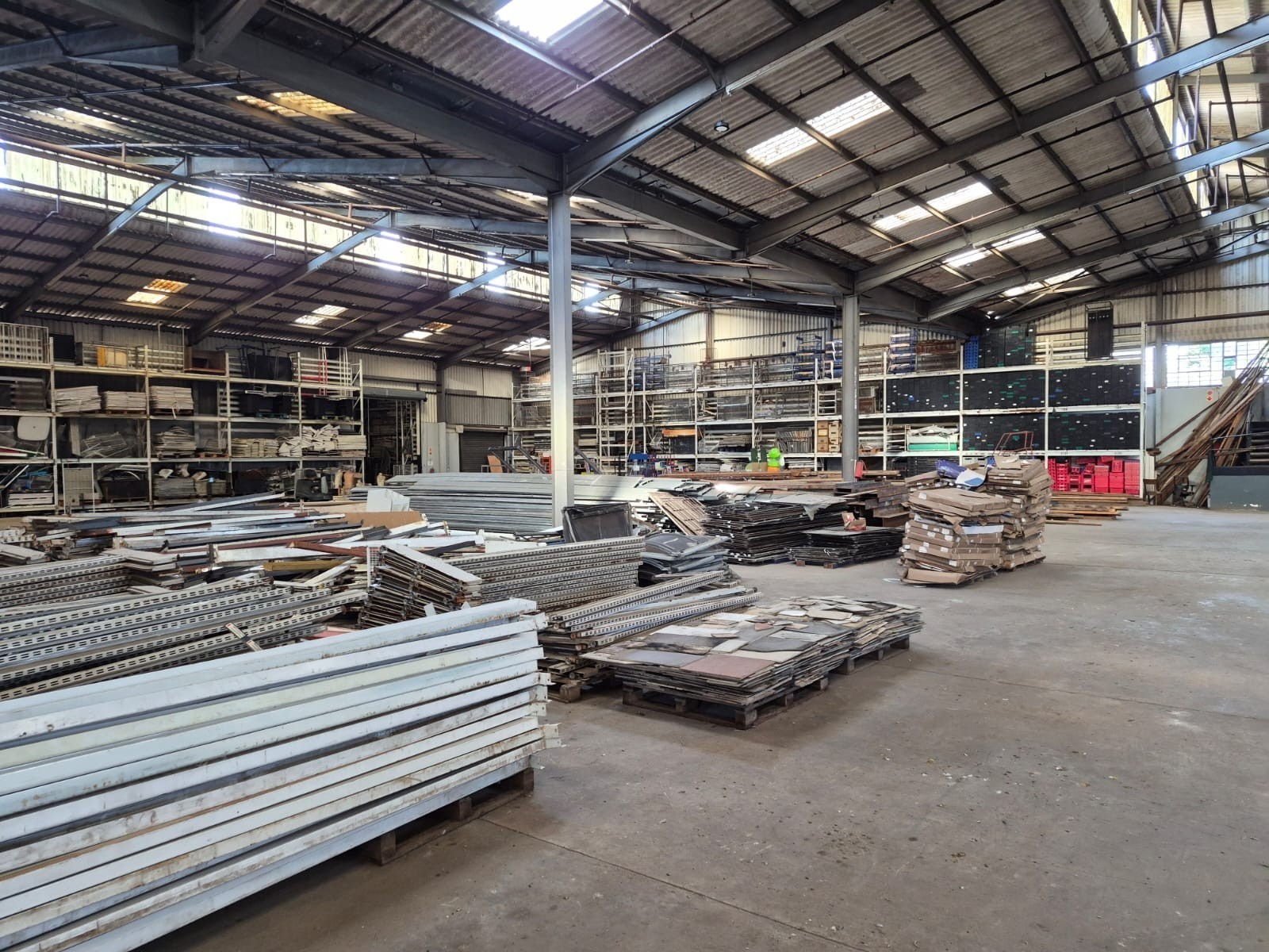Warehouse To Rent in Uitenhage Central, Uitenhage