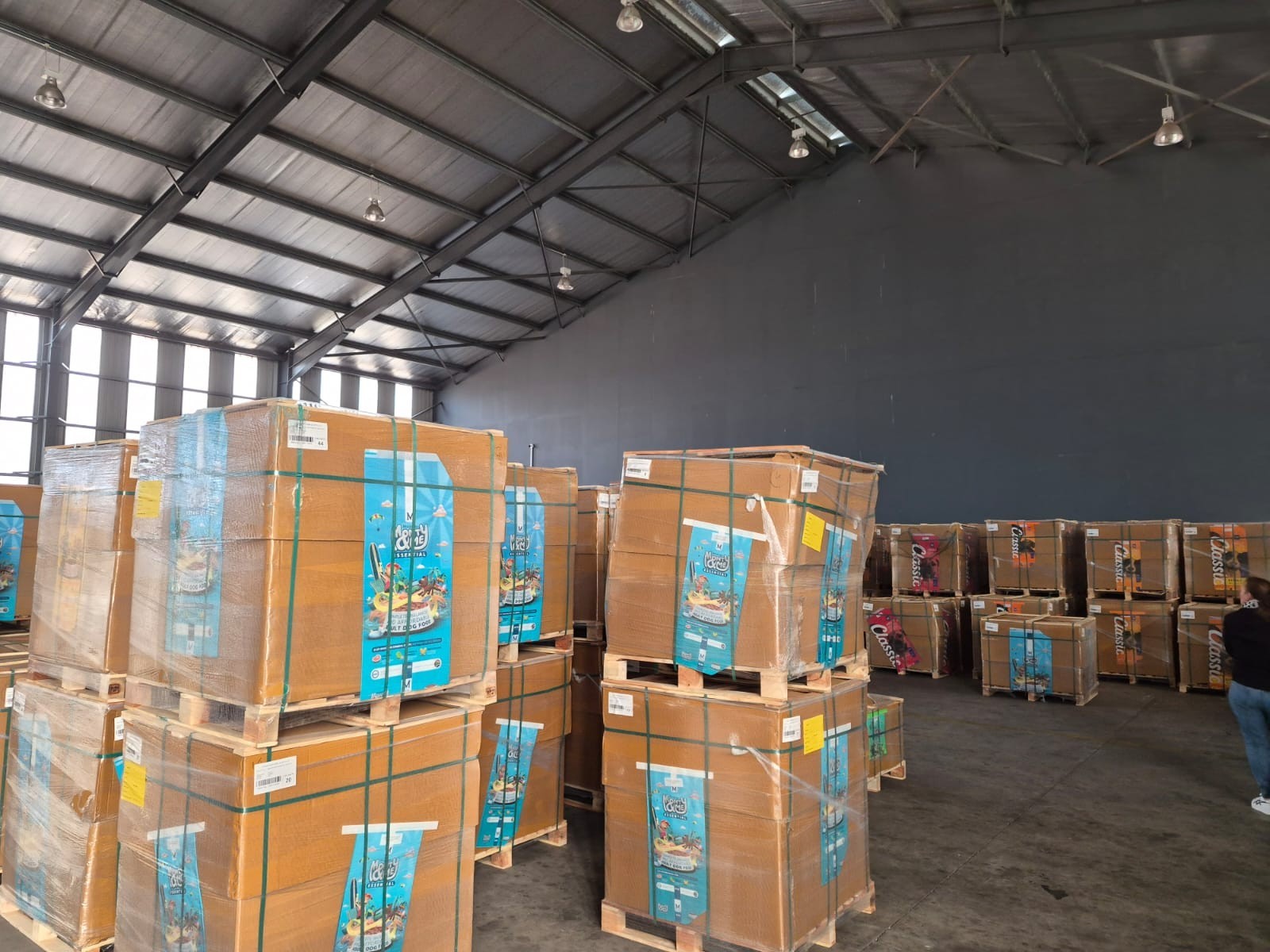 Warehouse To Rent in Greenbushes Industrial Park, Greenbushes, Port Elizabeth