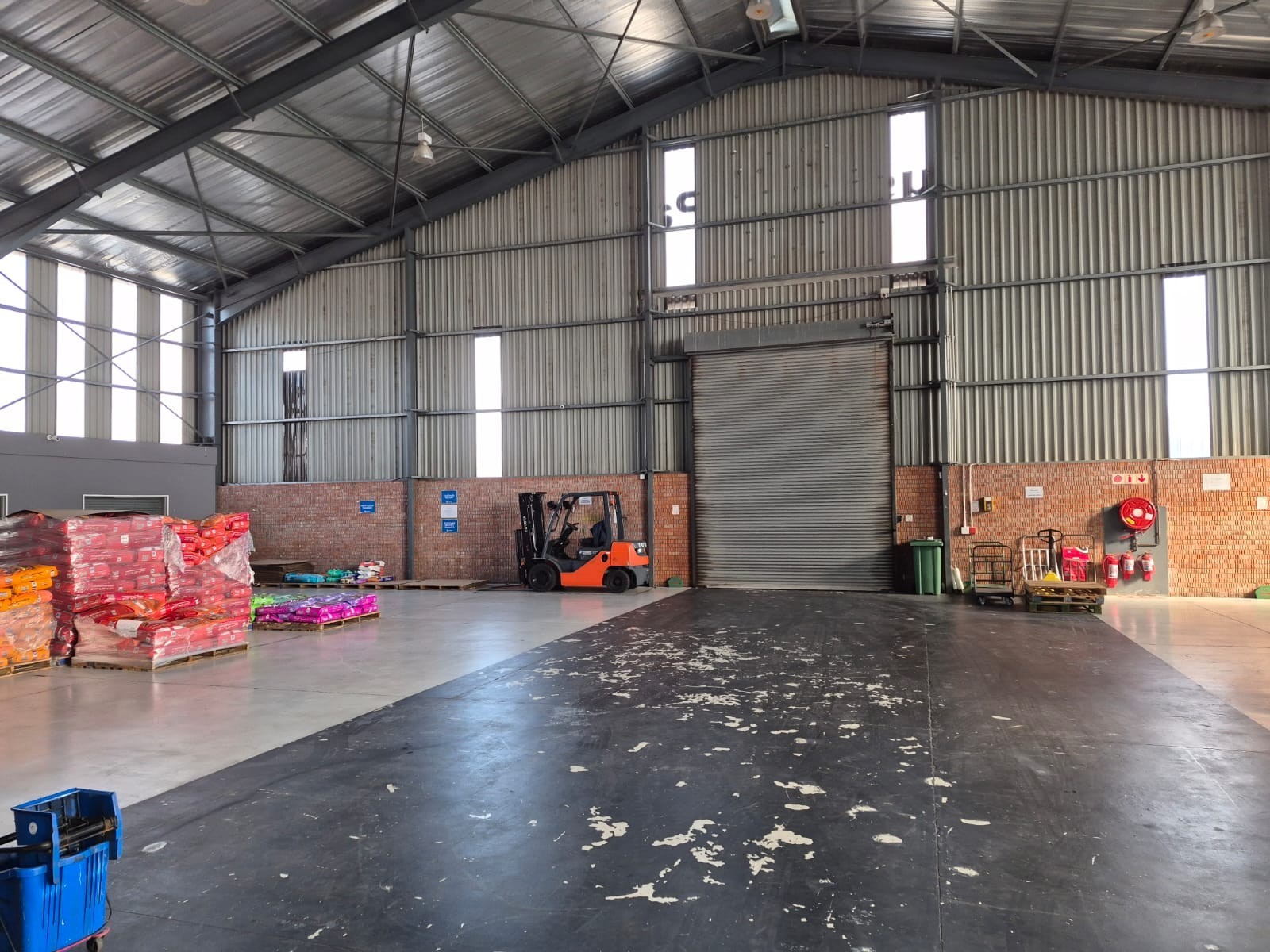 Warehouse To Rent in Greenbushes Industrial Park, Greenbushes, Port Elizabeth