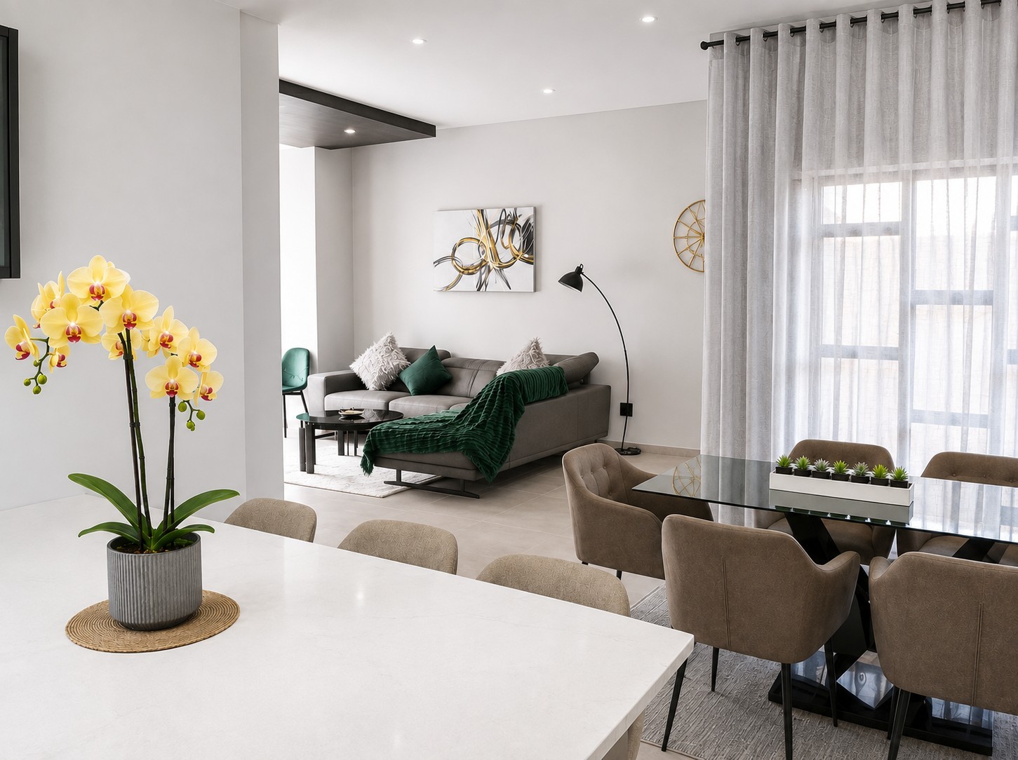 STUNNING 3 BED DUPLEX TOWNHOUSE TO LET