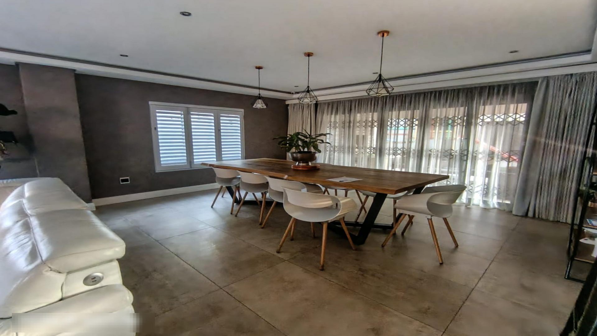 Townhouse for sale in Escombe, Queensburgh, KwaZulu Natal, 346 m²