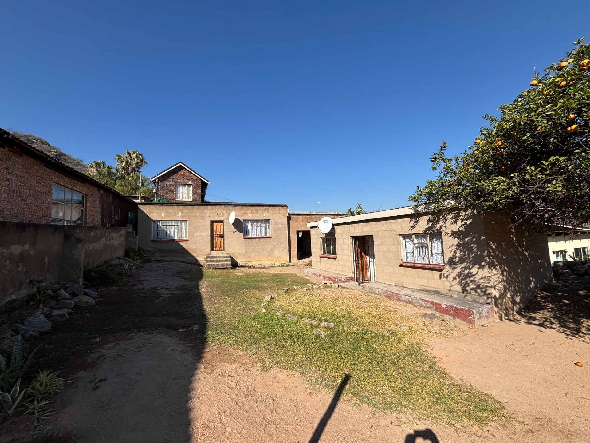 House For Sale in Kanyamazane, Nsikazi