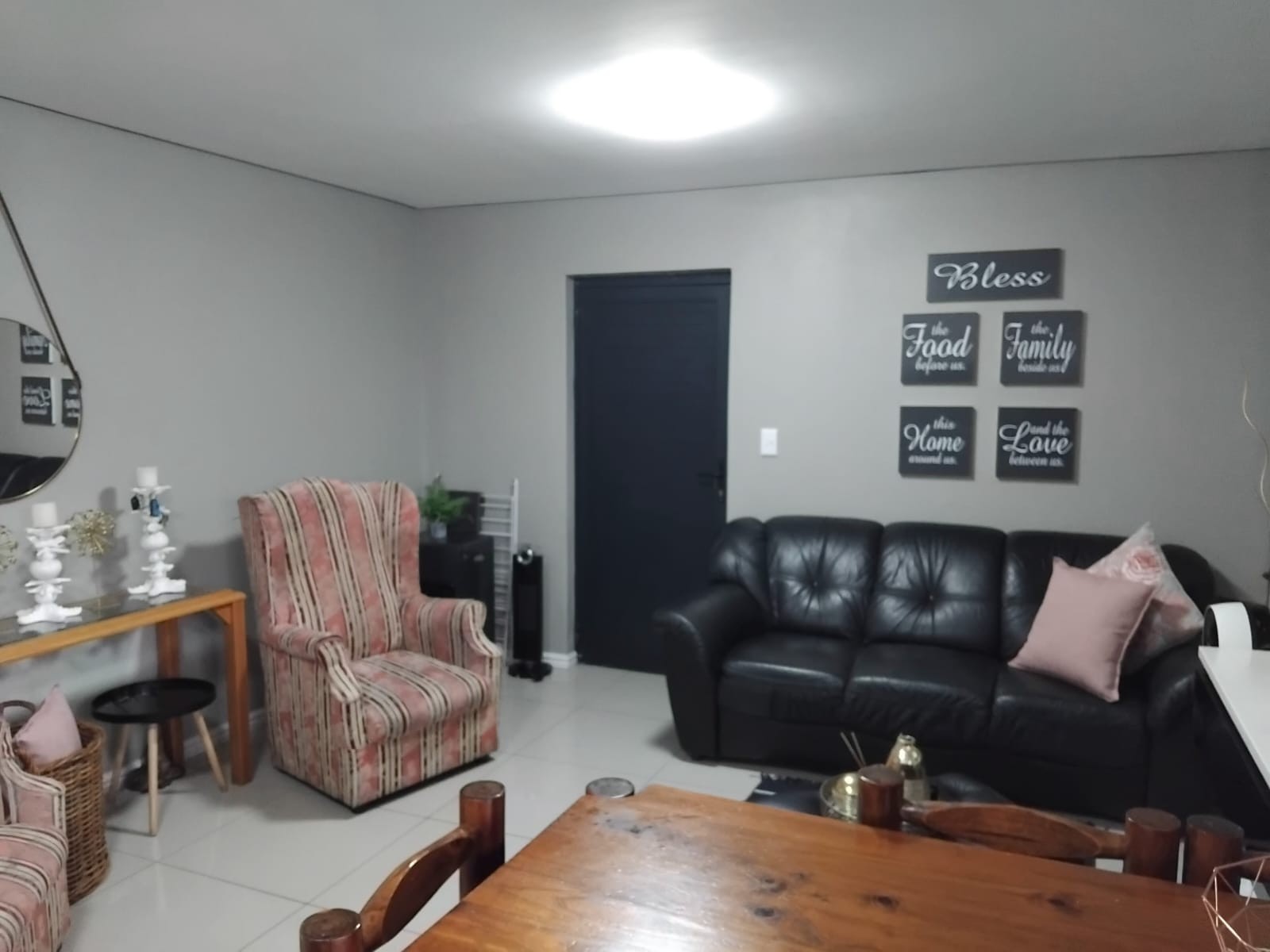2 Bedroom Apartment to rent in Grassy Park