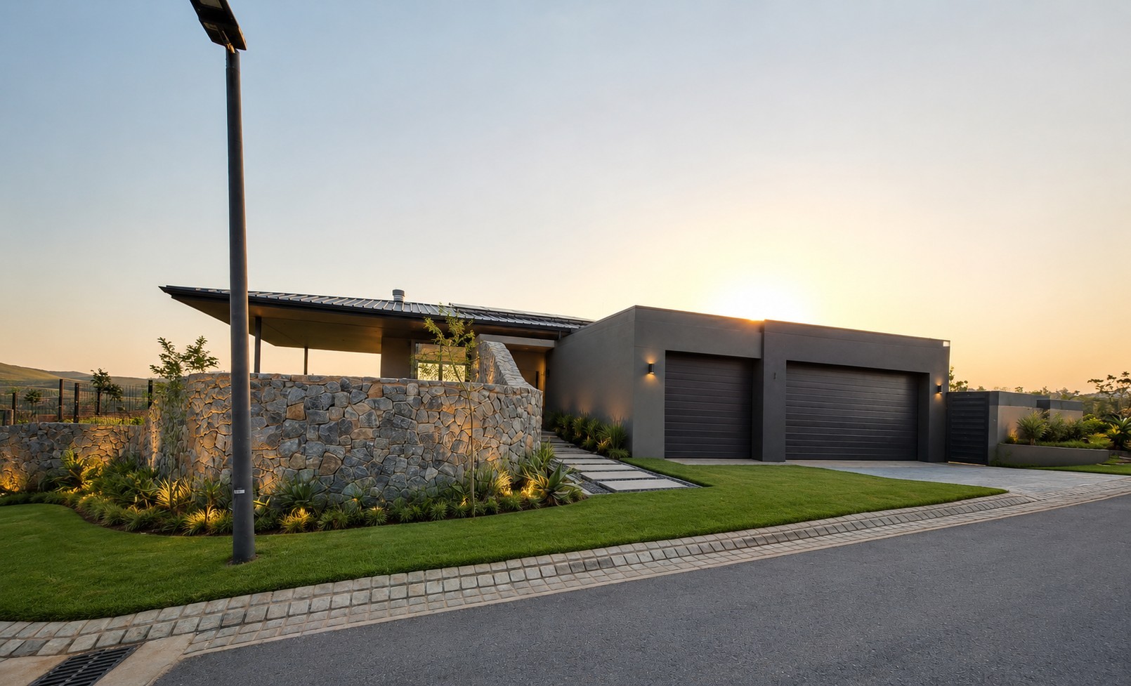 Luxury 4 Bedroom Home with Lake Views in Zimbali Lakes Resort