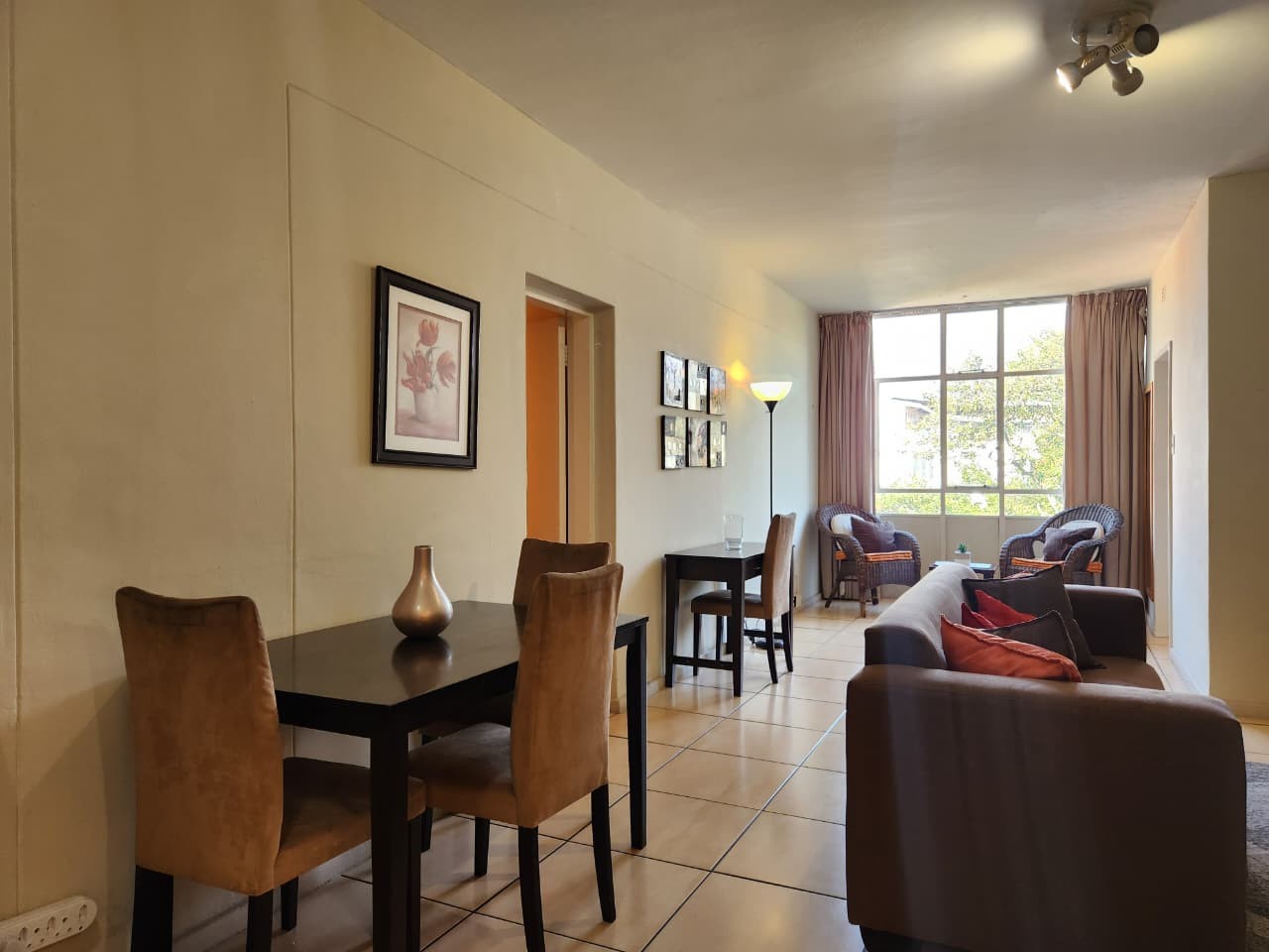 Apartment To Rent in Illovo, Sandton